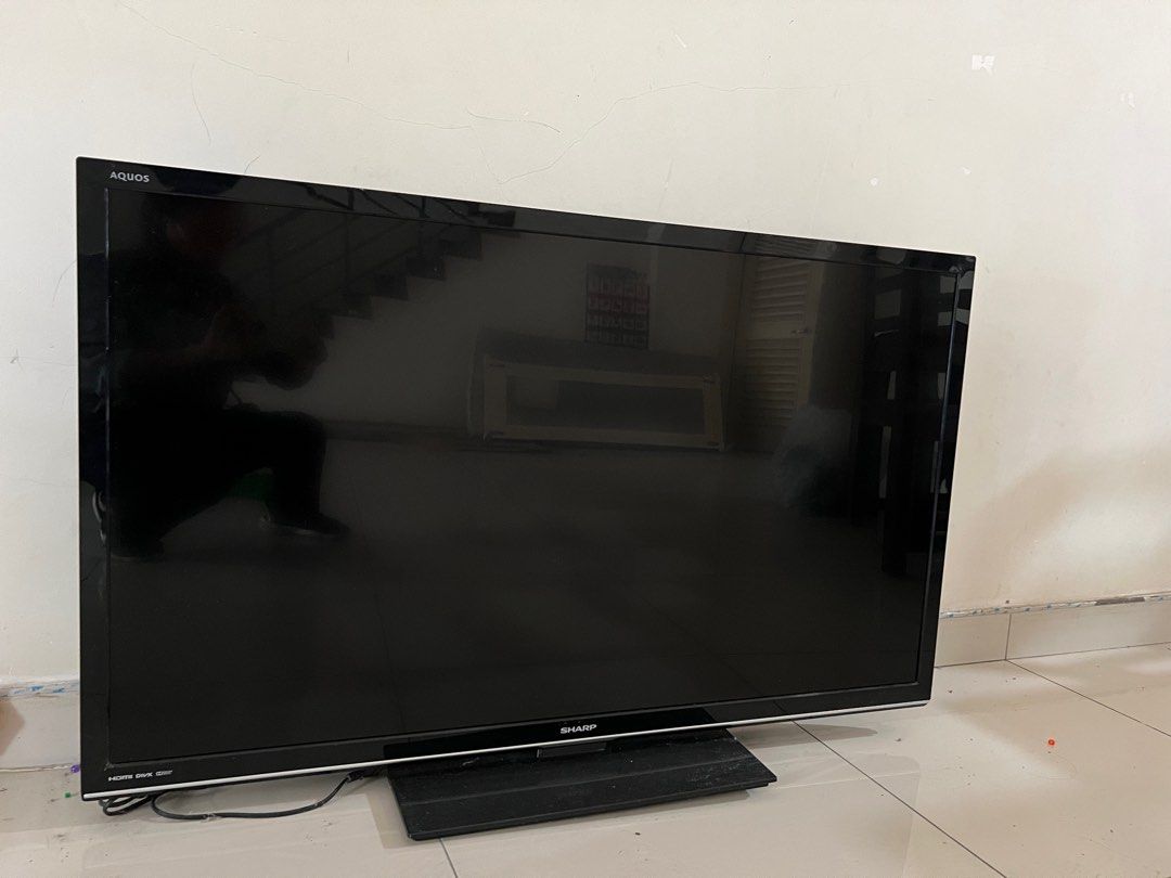 Sharp TV (Category: TV) located in Kuala Lumpur. Submitted by azread (Listing ID 1420069720, Image 1). Description: Sharp LC-50LE440M Highlights 1920 x 1080 Native Resolution Edge LED Backlight Sleep Timer USB Playback PC Input HDMI x 2 Wide Viewing Angle 18W Audio Output.