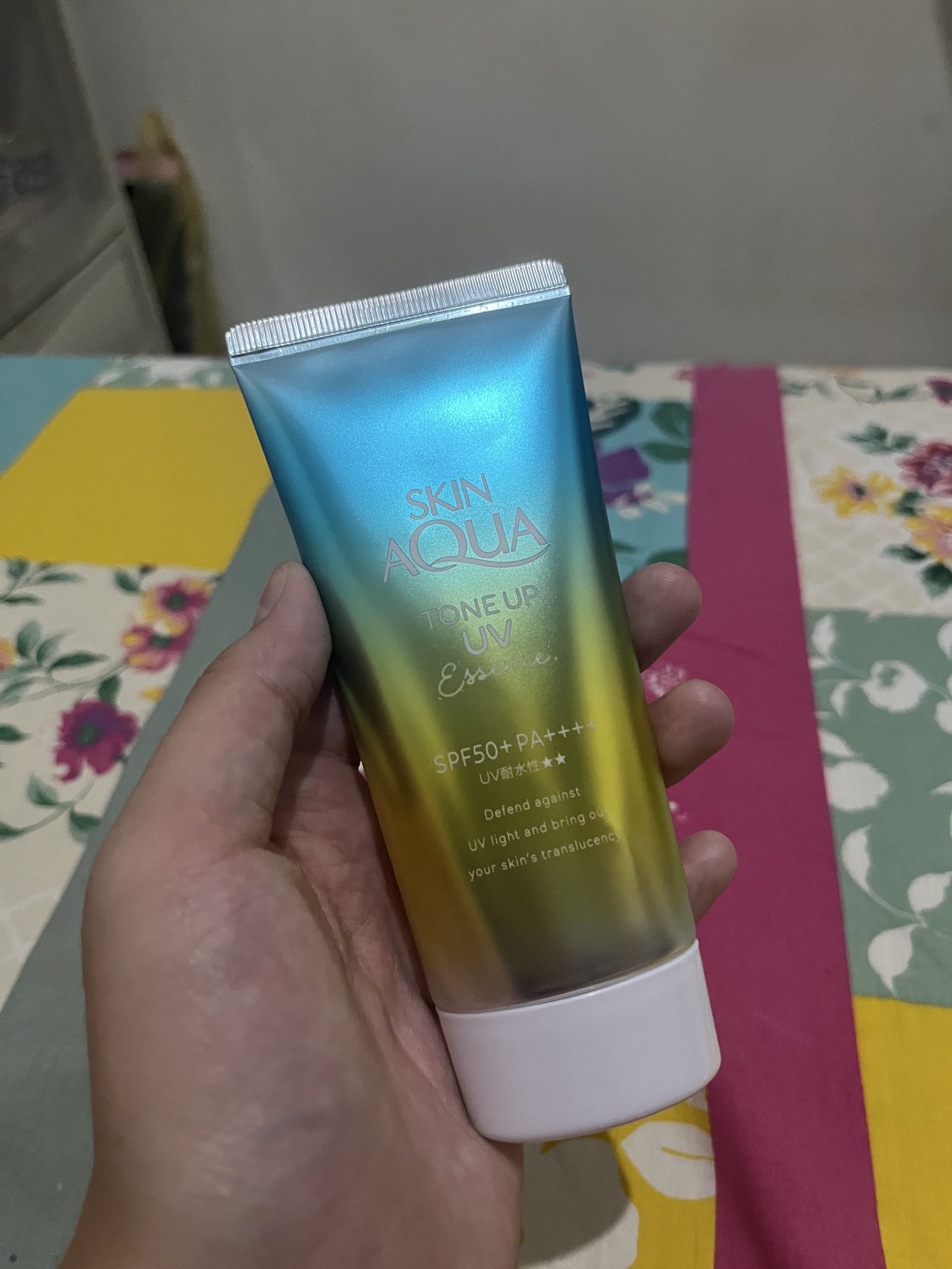 Skin Aqua Tone Up Sunscreen (Category: Face Care) located in Bacolod City. Submitted by closettingbcd (Listing ID 1420088031, Image 2). Description: - Got Bnew from HK - Plastic opened but tube is sealed .