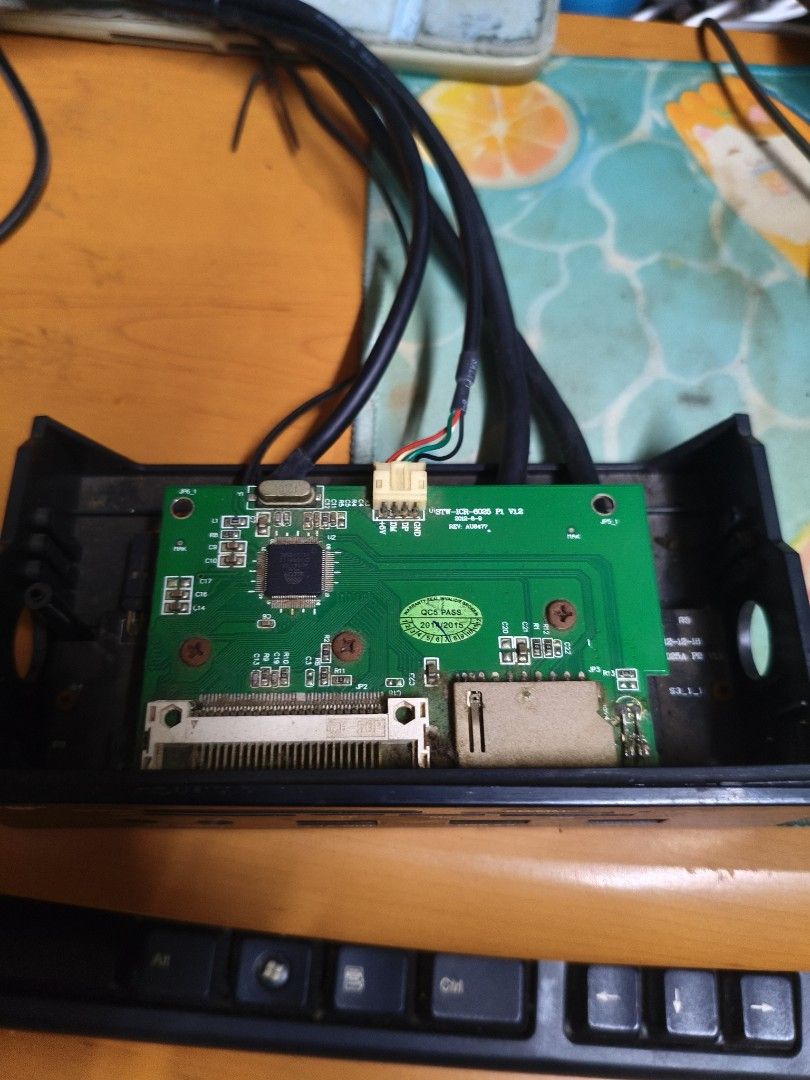STW Multi-Function Card Reader405969047232204801