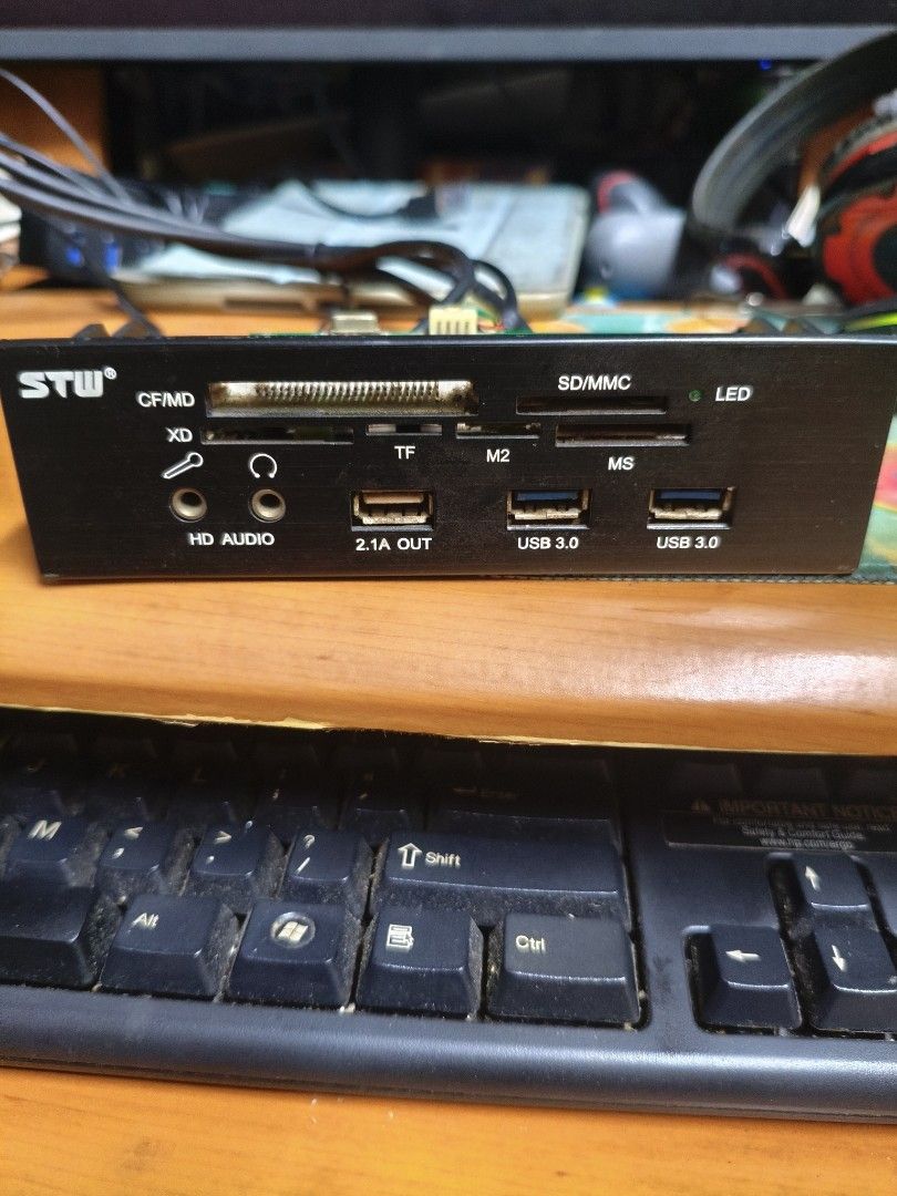 STW Multi-Function Card Reader405969047232204800