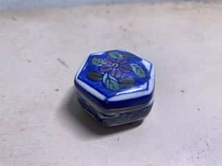 (Category: ) located in . Submitted by allnicethings_ (Listing ID 1419993627, Image 1). Description: .