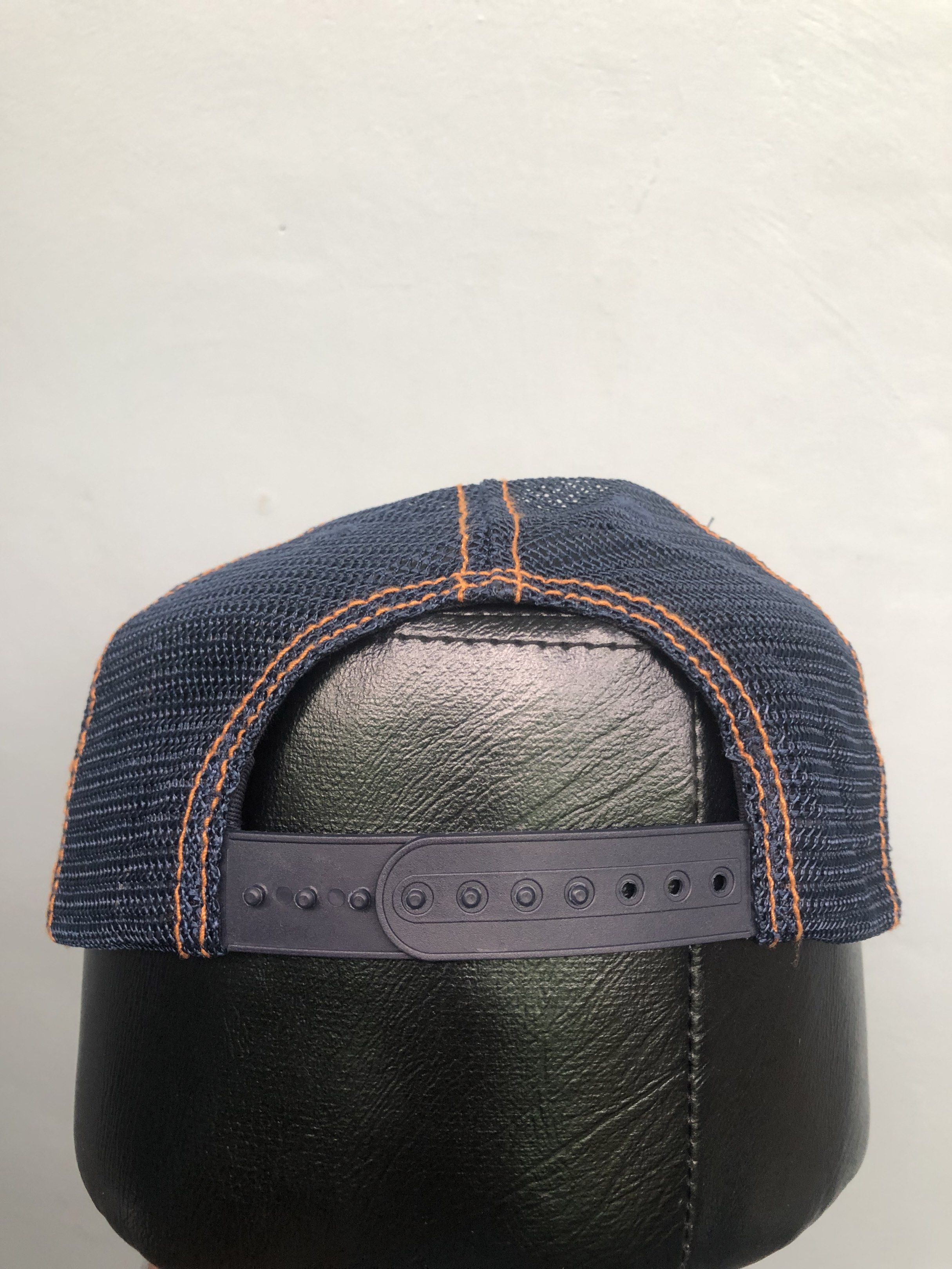 Vtg Von Dutch Cap (Category: Caps & Hats) located in Muntinlupa City. Submitted by afterclass_ph (Listing ID 1420023305, Image 3). Description: Needs Rewash and Reshape.