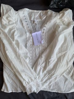 (Category: ) located in . Submitted by mummypreloved_286 (Listing ID 1420014718, Image 1). Description: .