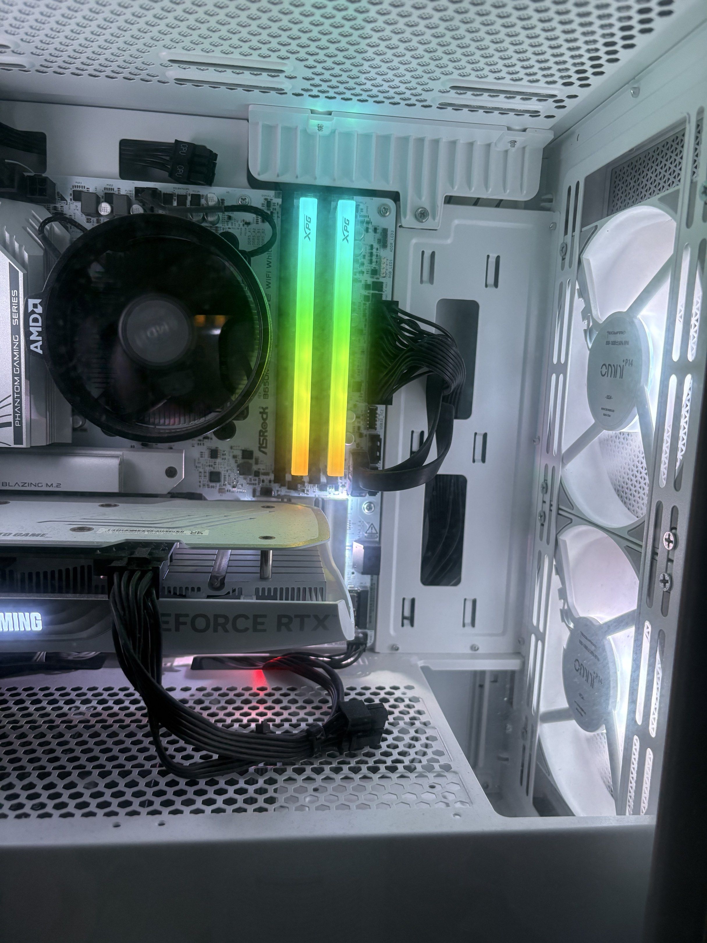 White Gaming PC65561094445569110