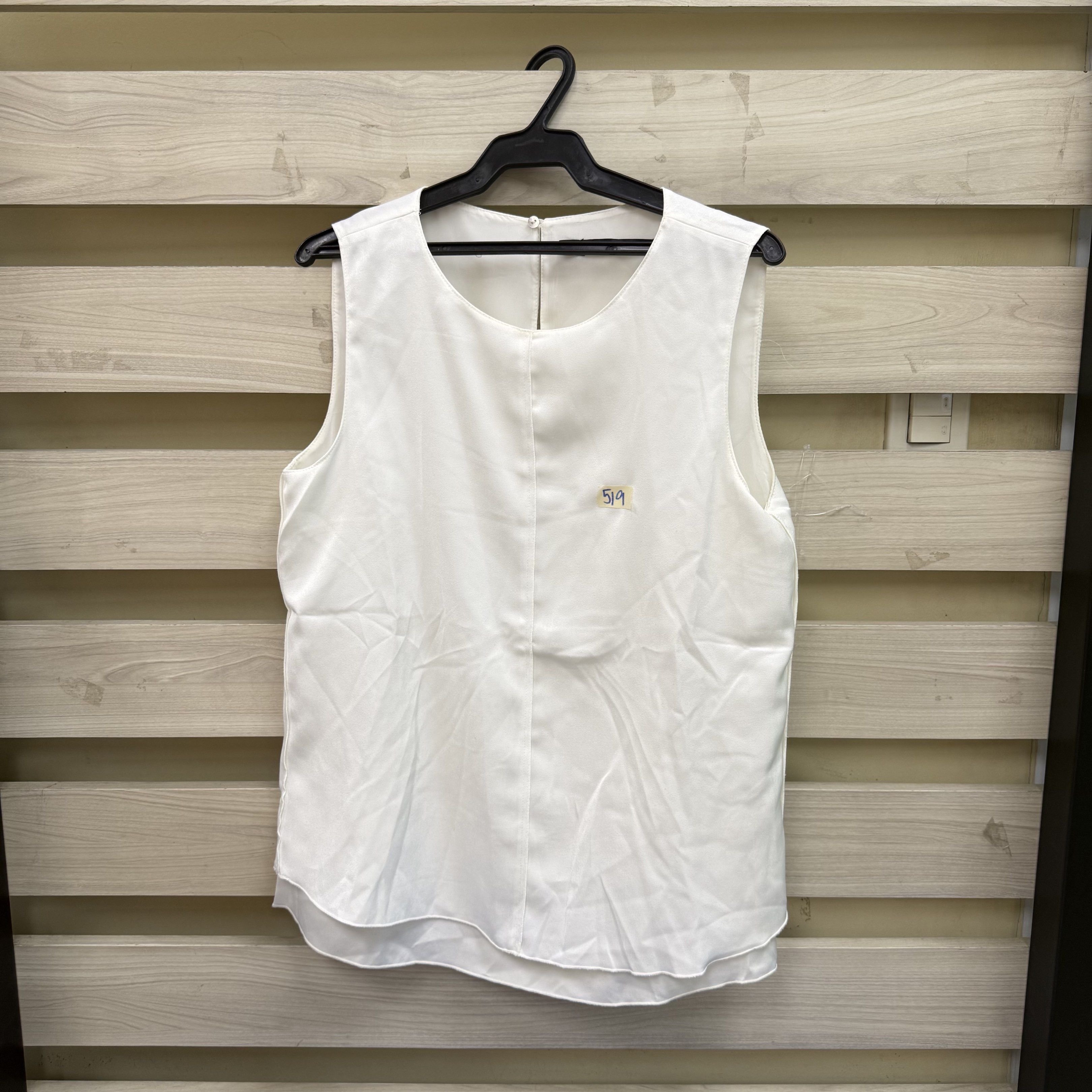 Zara White Sleeveless Blouse (Category: Blouses) located in Mandaluyong City. Submitted by bestdressedph2025 (Listing ID 1420053775, Image 1). Description: MOP: GCash MOD: Lalamove/J&T LOCATION: Mandaluyong Discount avail for multiple items. Dimensions in Inches: Shoulder: 13.5 Bust: 18 Length: 25.5 Size on Tag: S PM for inquiries!.