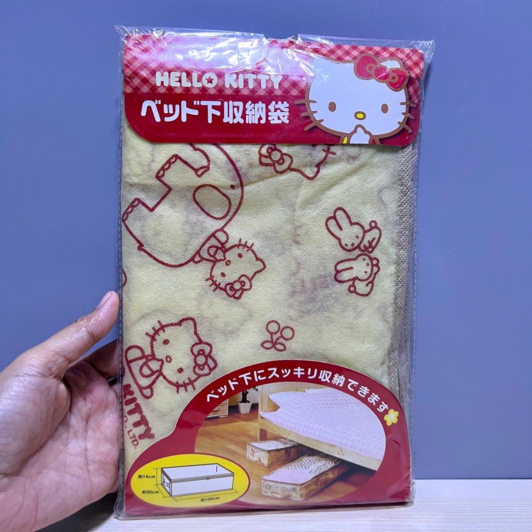 2009 Sanrio Hello Kitty Storage Bag 100x30x14cm - Php 300 (Category: Storage Boxes & Baskets) located in Davao. Submitted by pandorastoybox (Listing ID 1420229131, Image 3). Description: 2009 Sanrio Hello Kitty Storage Bag 100x30x14cm - Php 300.