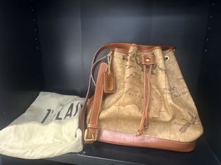（分類：）位於 。 由 doublezipper 提交（商品編號 1420233178，圖片 1）。簡介： 。