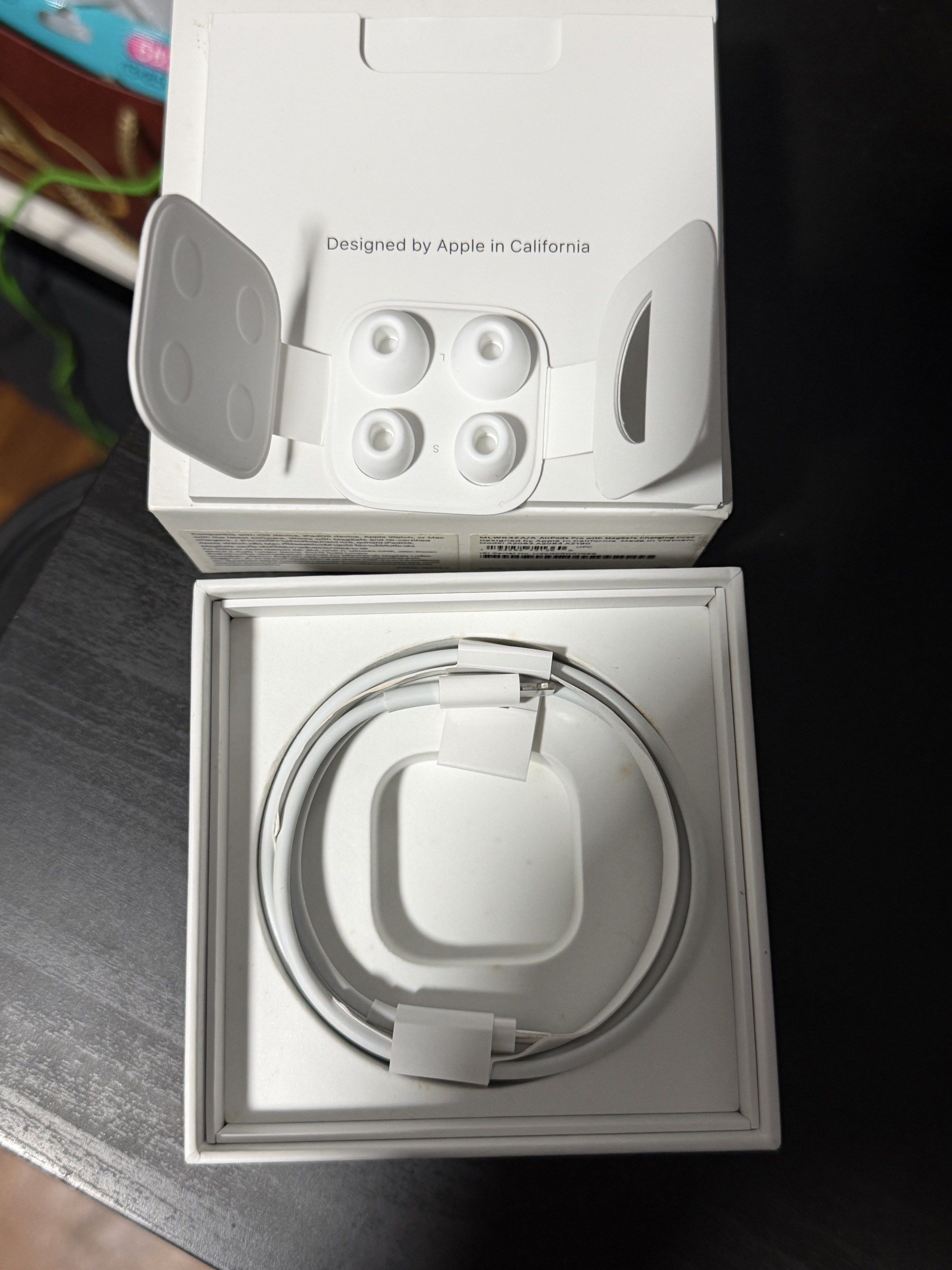 Apple AirPods Pro65561354792961113