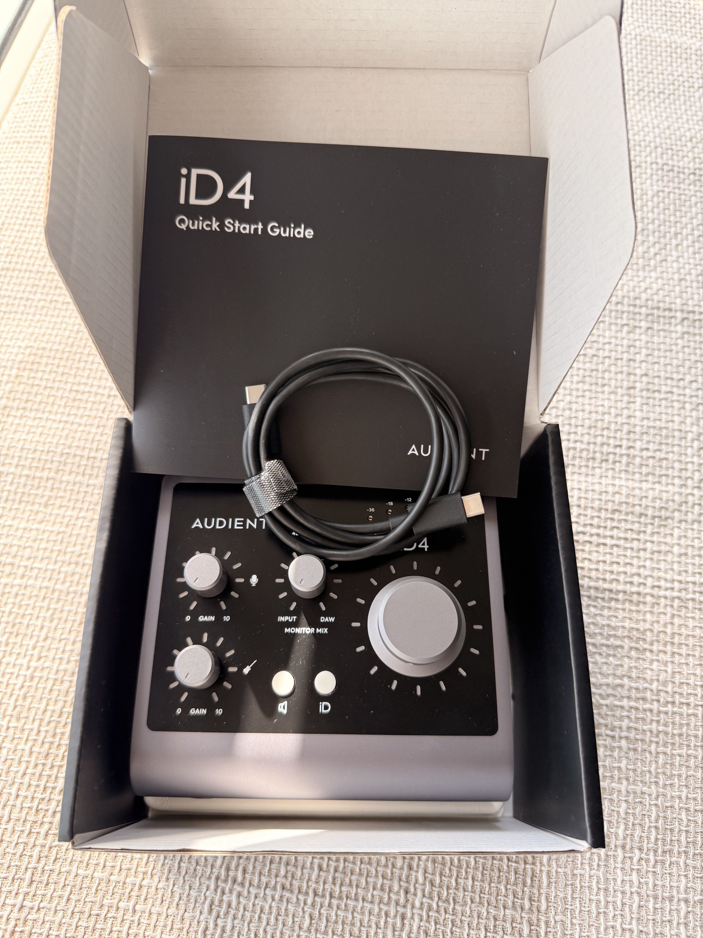 Audient iD4 USB Audio Interface - Like New65561105464835110