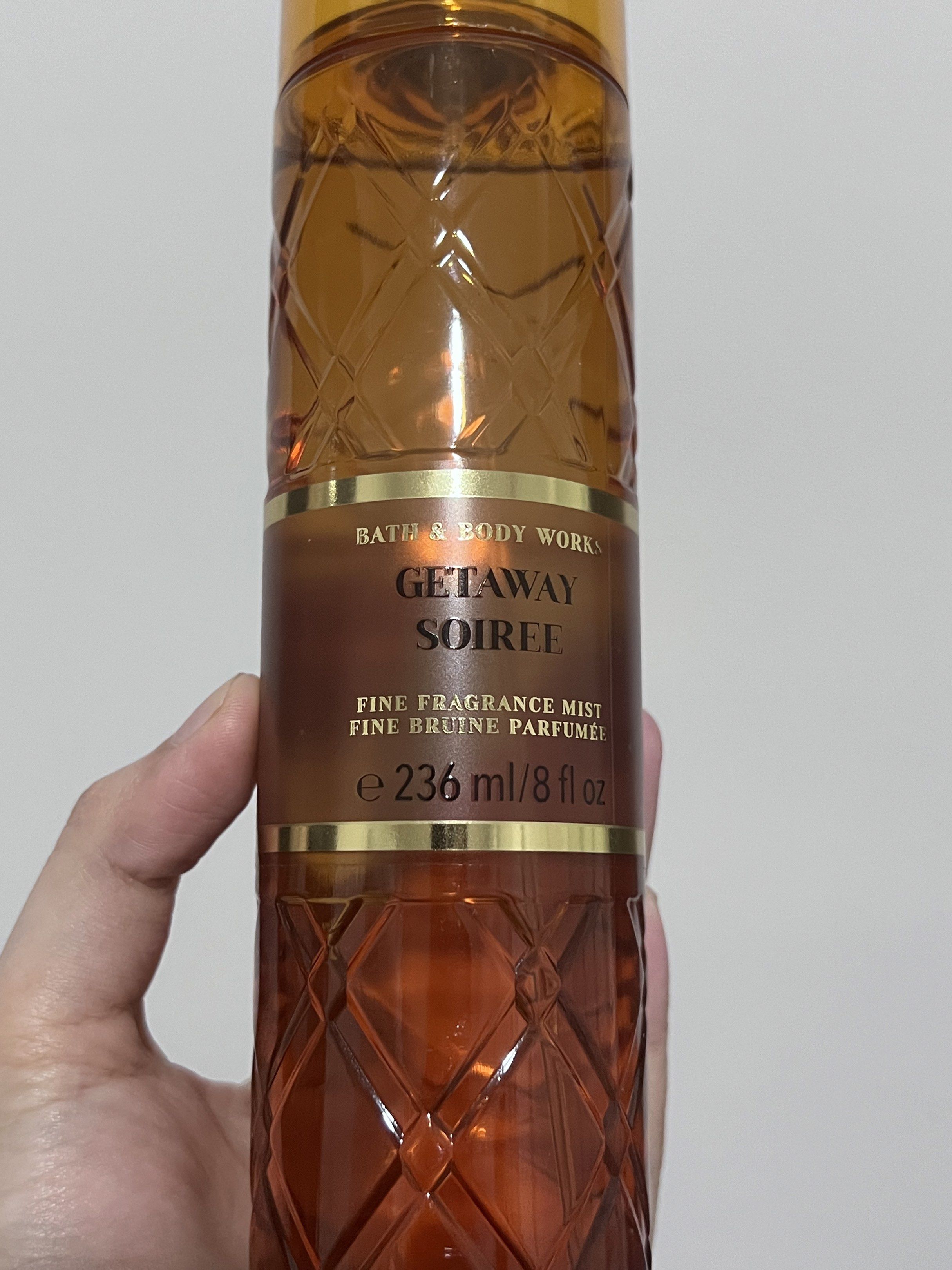Bath & Body Works Getaway Soiree 236mL (Category: Fragrance & Deodorants) located in Lipa City. Submitted by iveeamd (Listing ID 1420229541, Image 2). Description: .