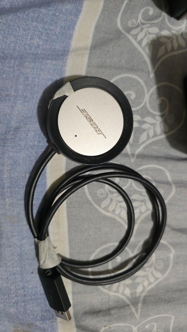 Bose Companion 20 Speaker (Category: Soundbars, Speakers & Amplifiers) located in San Miguel. Submitted by rrshopstore (Listing ID 1420253485, Image 2). Description: - Bose Companion 20 Issue: Garalgal/Damage driver foam - Includes two speakers and control pod - No power adapter.