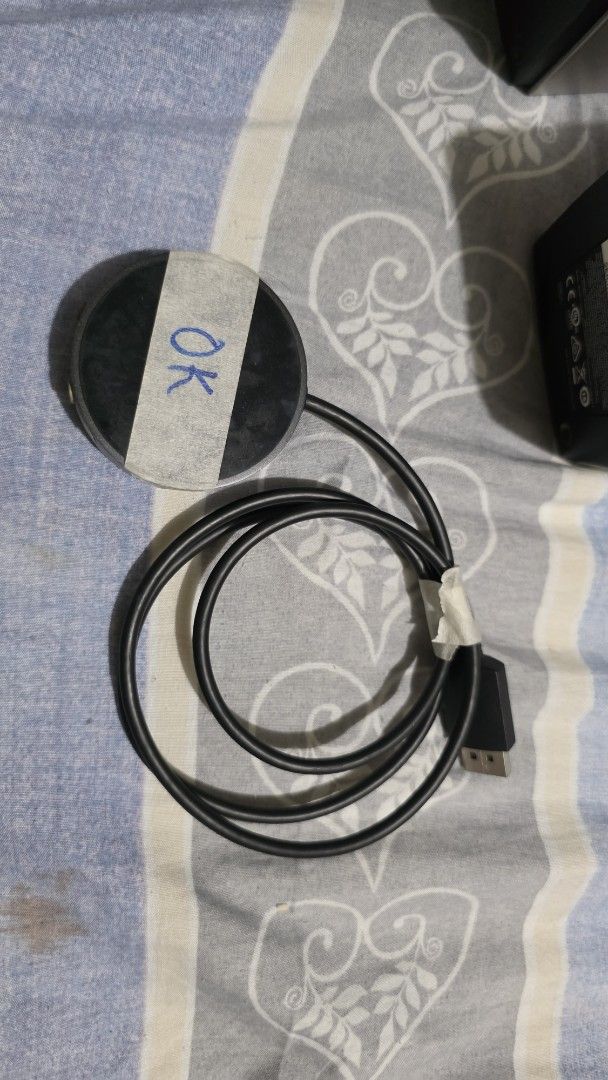 Bose Companion 20 Speaker (Category: Soundbars, Speakers & Amplifiers) located in San Miguel. Submitted by rrshopstore (Listing ID 1420253485, Image 3). Description: - Bose Companion 20 Issue: Garalgal/Damage driver foam - Includes two speakers and control pod - No power adapter.