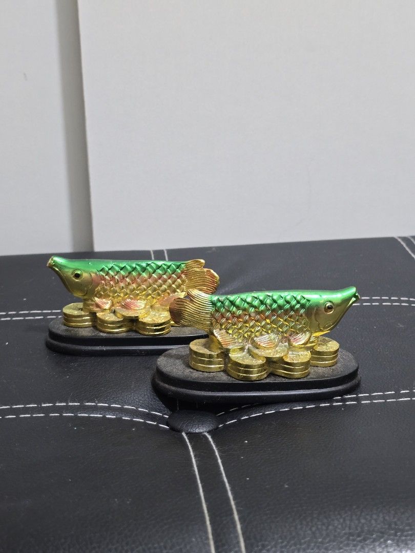 Chinese ornament display arowana fish (Category: Other Home Decor) located in Las Pinas. Submitted by gabriel8732 (Listing ID 1420297930, Image 1). Description: Chinese decorative piece slightly negotiable .