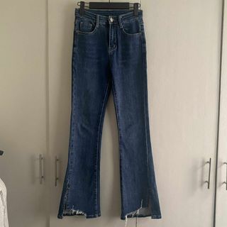 (Category: ) located in . Submitted by cznclae (Listing ID 1420317538, Image 1). Description: .