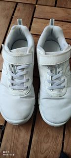 (Category: ) located in . Submitted by Prelovedandpreloved (Listing ID 1420187242, Image 1). Description: .