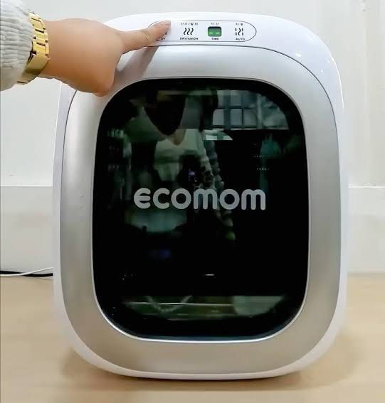 Ecomom Sterilizer (Category: Breastfeeding & Bottle Feeding) located in Pasig City. Submitted by amvnaval (Listing ID 1420177183, Image 1). Description: - Ecomom sterilizer - Clear door and control panel - Drying, time, and auto functions - White body with silver trim - Brand name visible Rfs: not using anymore No damages.