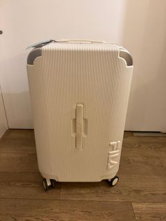 （分類：）位於 。 由 gigisit 提交（商品編號 1420167962，圖片 1）。簡介： 。