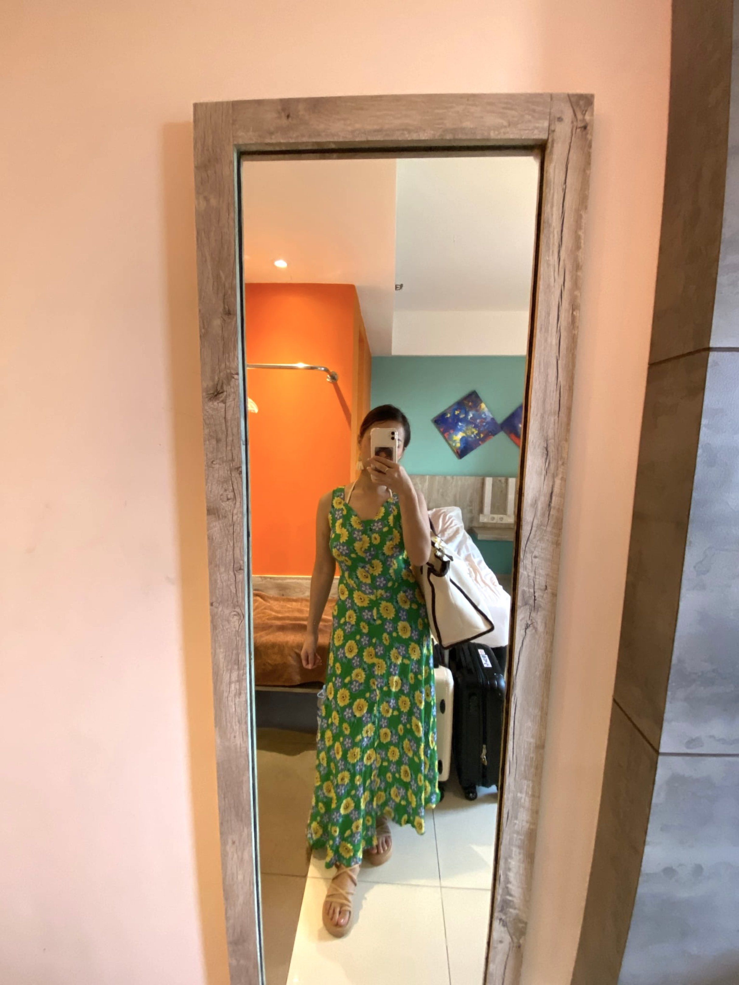 Floral Print Maxi Dress (Category: Dresses) located in Taguig. Submitted by gelpingol (Listing ID 1420215012, Image 3). Description: - Green maxi dress with a cheerful sunflower print. - Sleeveless design with a flattering V-neckline. - Features a flowing, lightweight skirt. - Made from a breathable fabric, ideal for warm weather. - Fitted bodice for a flattering silhouette. - Perfect for casual outings and summer events..