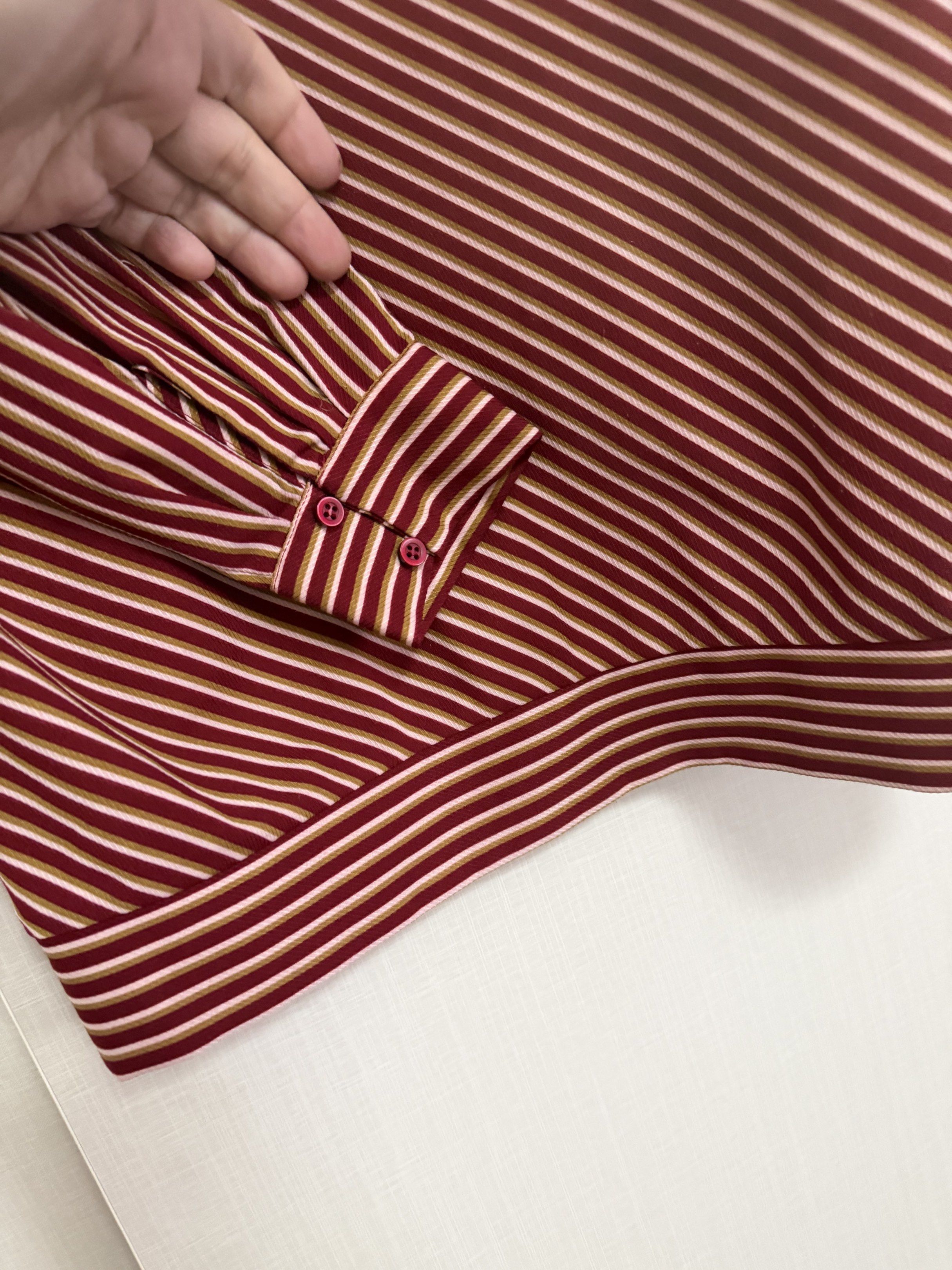 Forme Striped Long Sleeve Blouse (Category: Blouses) located in Manila. Submitted by cococrunch13 (Listing ID 1420208635, Image 2). Description: For me .