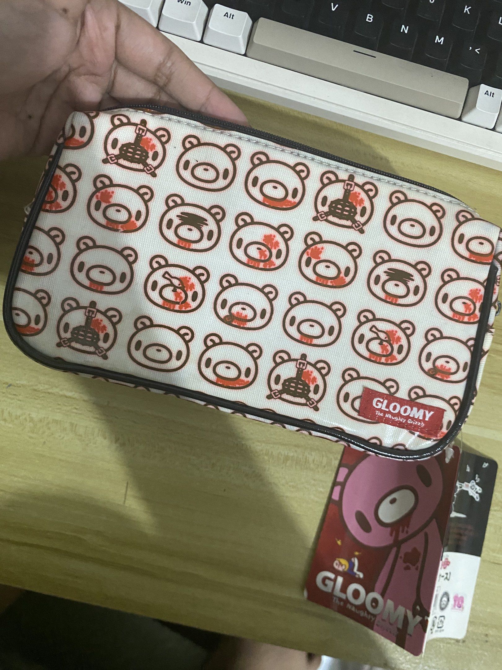 Gloomy Bear Pouch (Category: Purses & Pouches) located in Manila. Submitted by gloomy_drow (Listing ID 1420158330, Image 1). Description: - Gloomy Bear Pouch with tags .