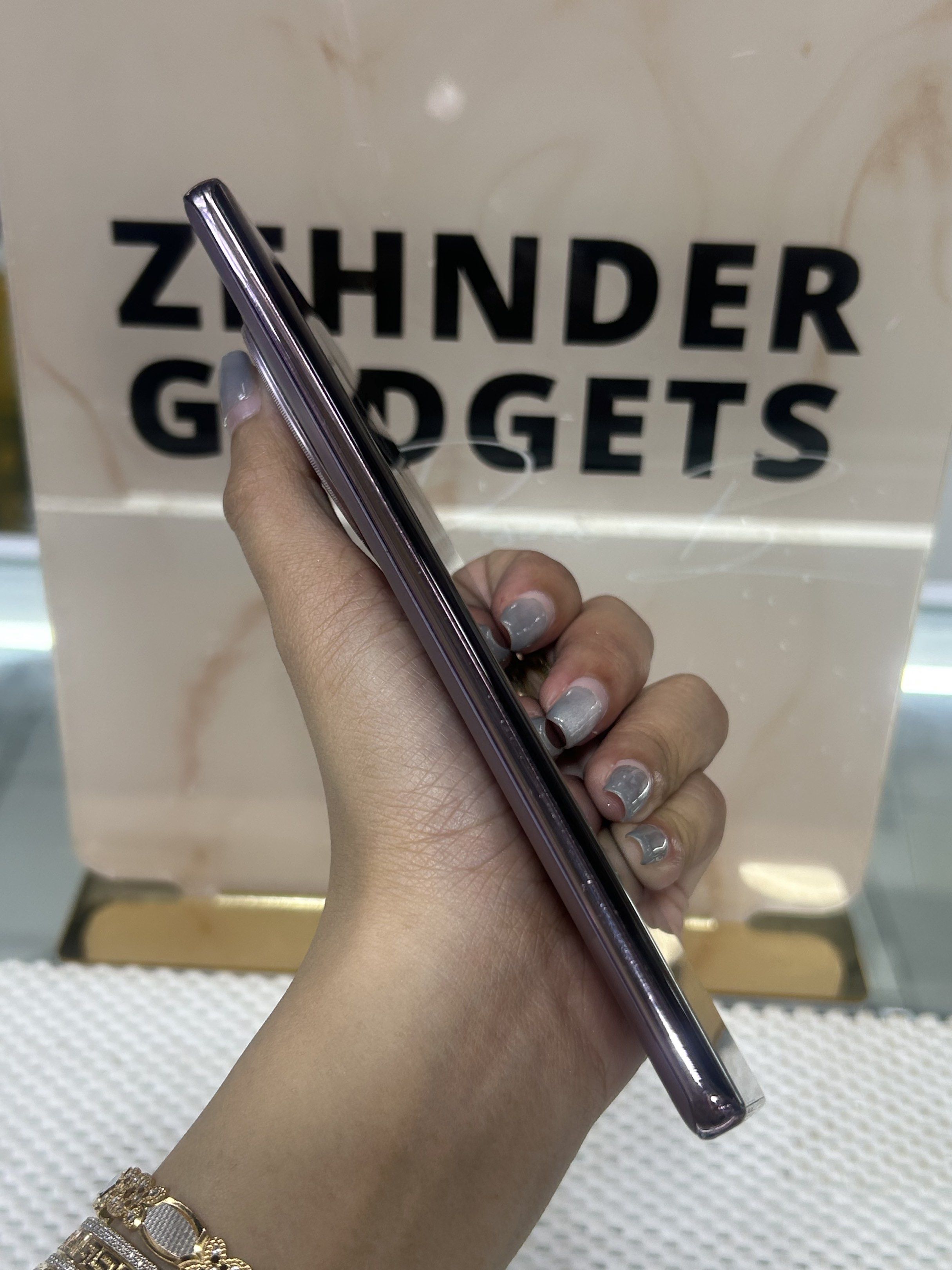 INFINIX ZERO 40 5G 12/512GB OPENLINE (SLIGHTLY USED) (Category: Android Others) located in San Juan City. Submitted by desireebayal96 (Listing ID 1420165836, Image 3). Description: INFINIX ZERO 40 5G * 12|512GB * DUAL SIM (OPENLINE) * 108MP * 5000mAh * 144Hz * 98% SMOOTH * NO ISSUE * NO HISTORY OF REPAIR * UNIT ONLY OPEN FOR COD SAME DAY DELIVERY PLUS SHIPPING FEE MESSAGE ME DIRECTLY FOR MORE INFO Store located📍2nd floor Vmall Greenhills Shoppin
