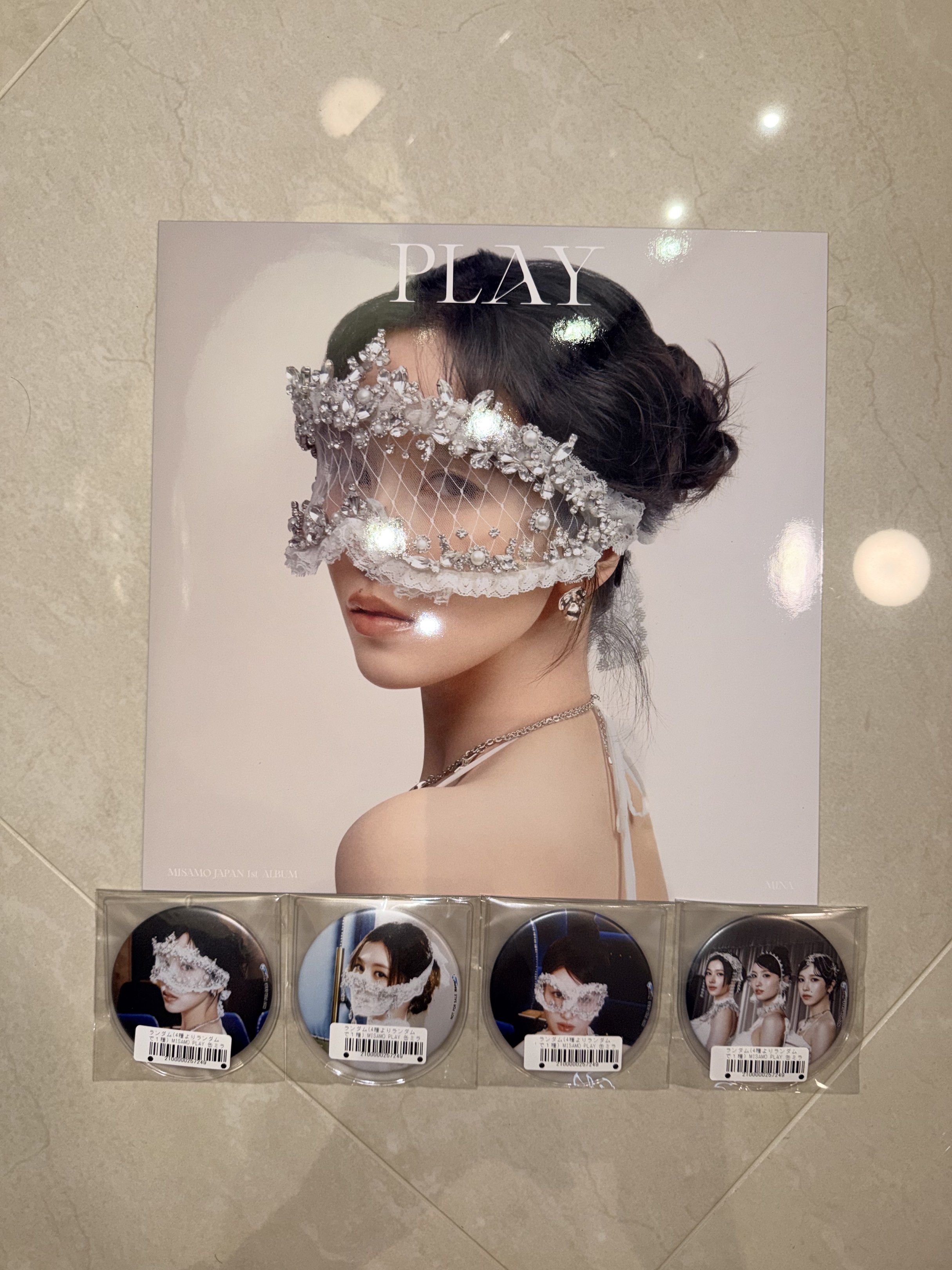 instocks] misamo play - mina version, Hobbies & Toys, Memorabilia