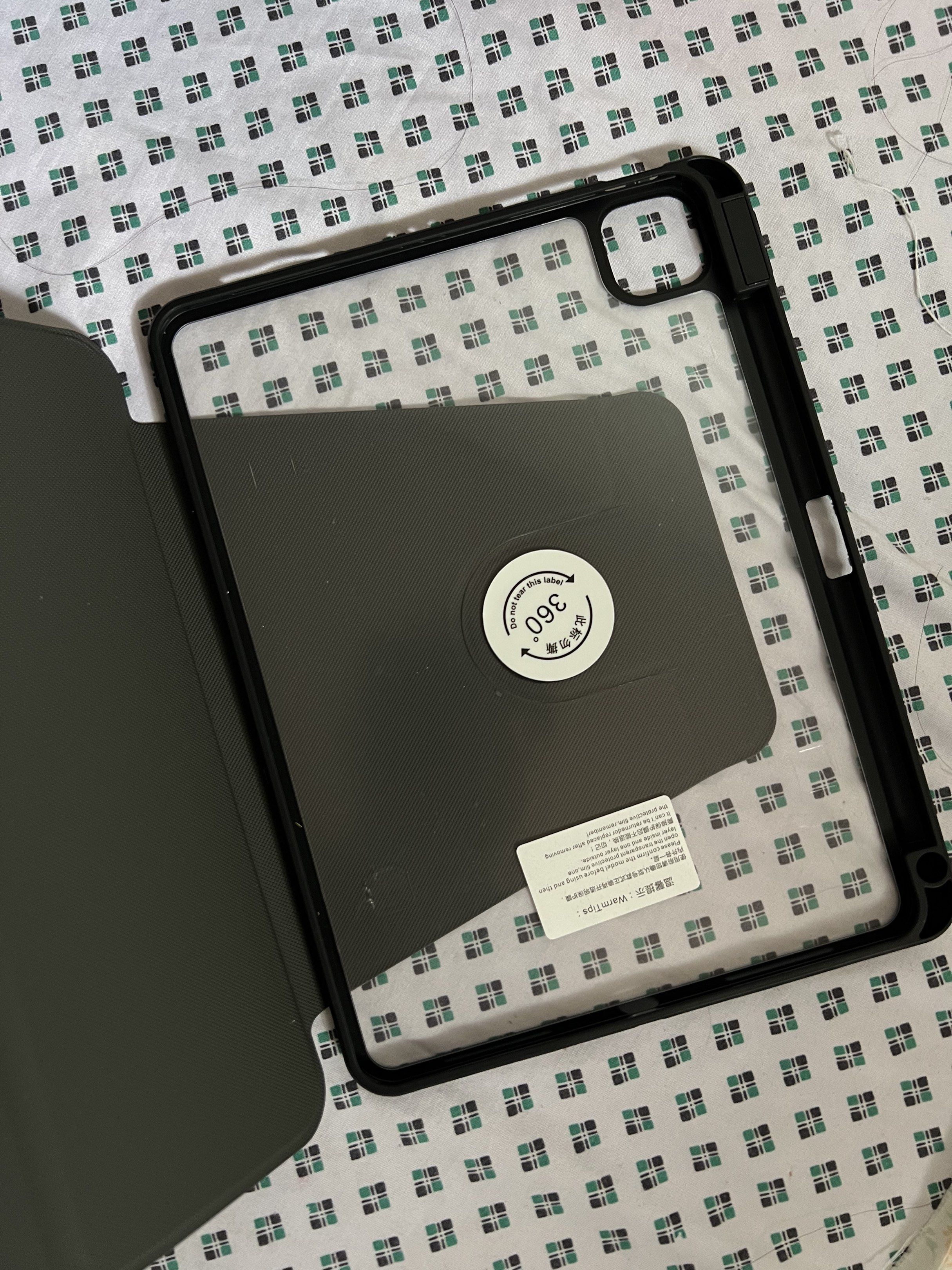 IPAD AIR 4th Gen (10.9inch) CASE (Category: Cases & Covers) located in San Pedro. Submitted by sneaax (Listing ID 1420261528, Image 2). Description: Brand new never been used. Bought it on shein, mali yung size na naorder ko for my iPad :') Check the price nung nabili ko siya sa last slide ng pic. .