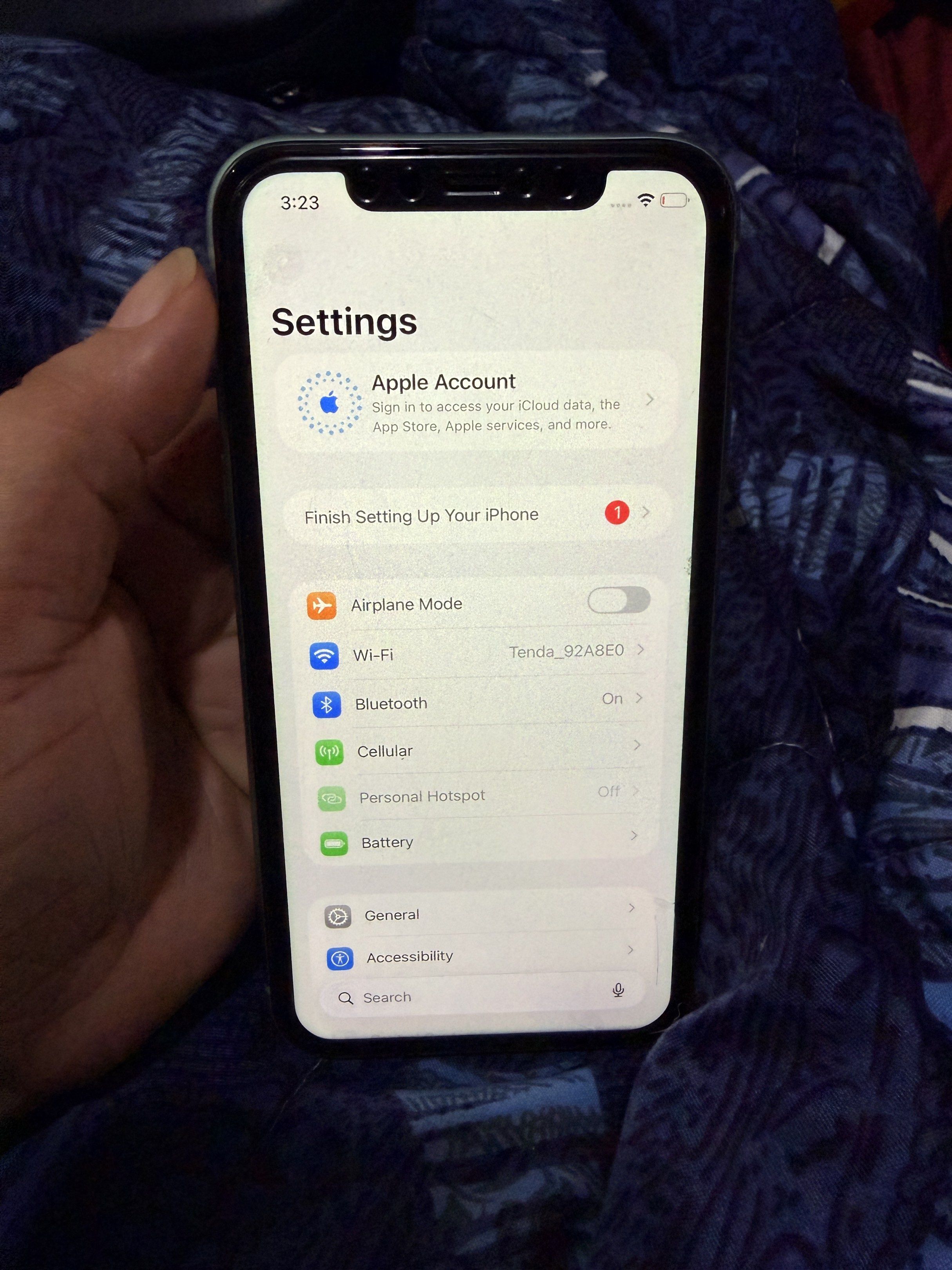 Iphone 11 64GB (Category: iPhone 11 Series) located in Paranaque City. Submitted by hannah.agupit (Listing ID 1420229193, Image 3). Description: Unit, original charger with adaptor with free apple earphone 69% batt health pero makunat pa battery and still original battery po Never open and repair No other issues all working good Ready to use.