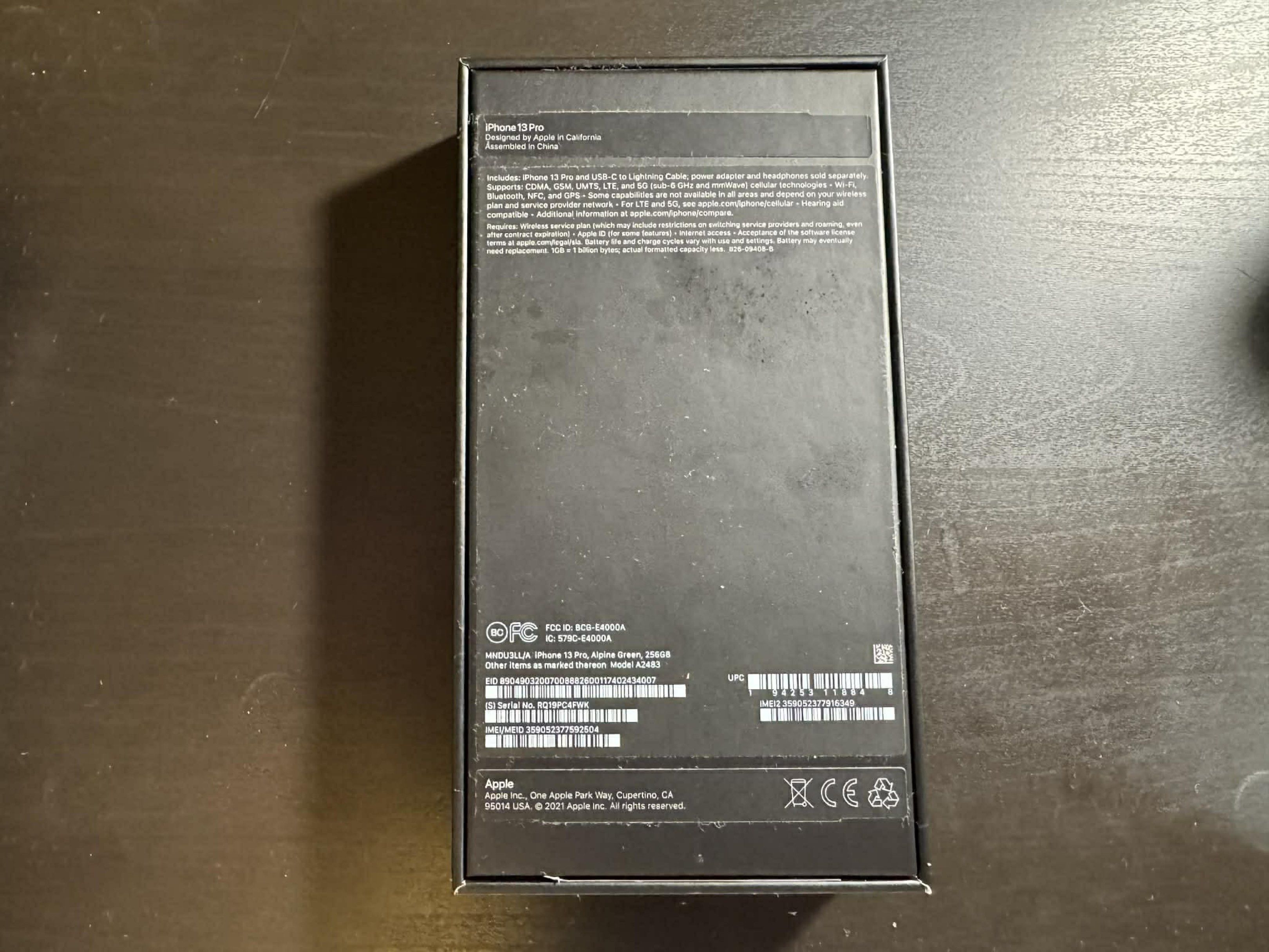 Iphone 13 Pro 256GB Alpine Green (Category: iPhone 13 Series) located in Navotas City. Submitted by jaldeclutters (Listing ID 1420250371, Image 2). Description: Unit & Box only 79% BH Pickup or Delivery only (Pasig City).