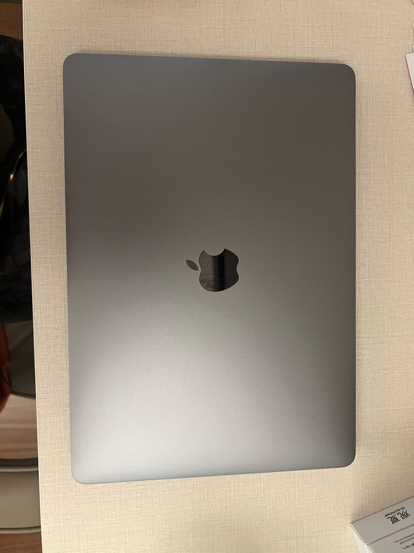 Macbook Pro 2020 (Category: Laptops & Notebooks) located in Quezon City. Submitted by envti (Listing ID 1420218963, Image 2). Description: No more box - not sure where it is but will try to find it.