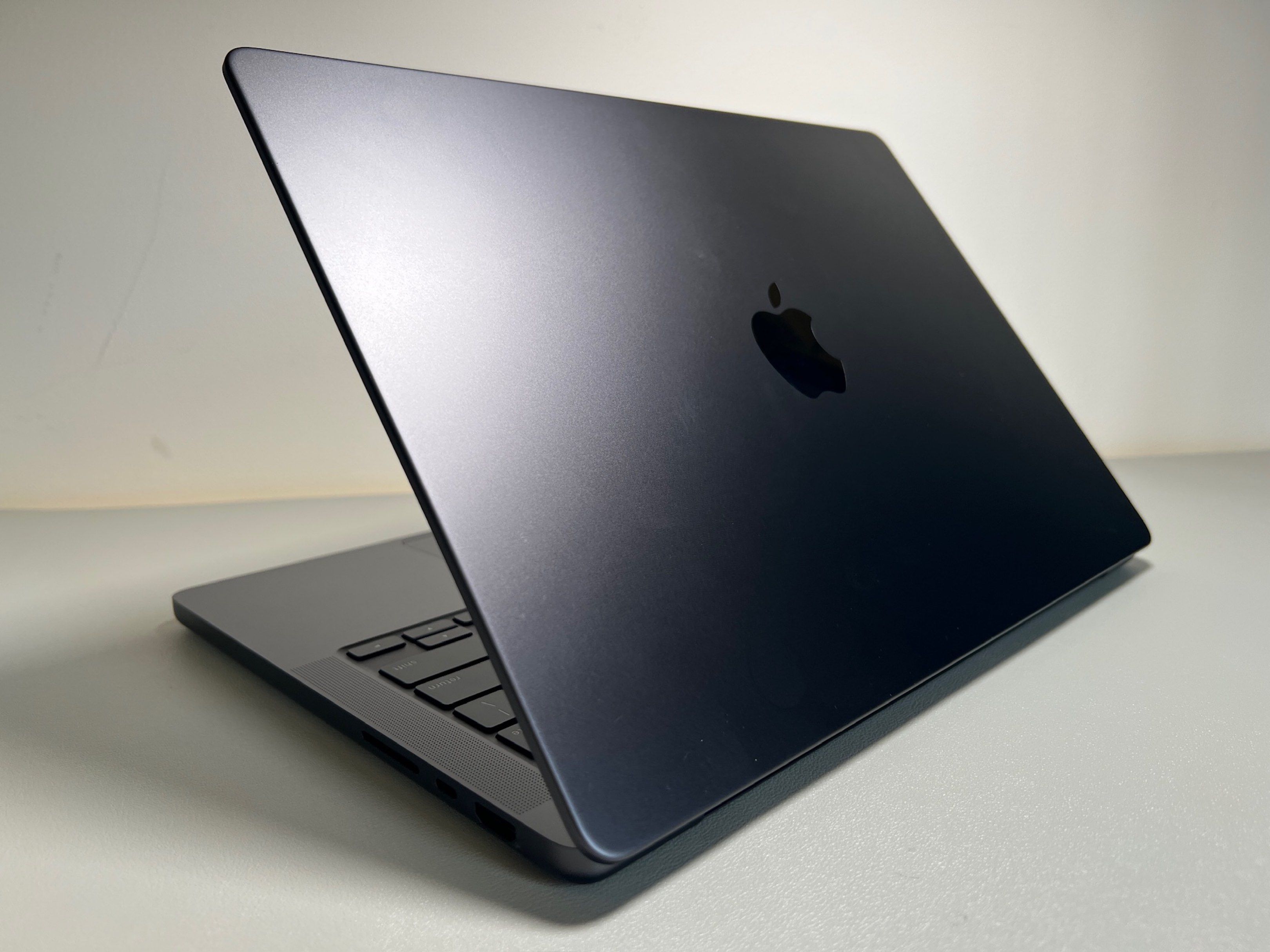 MacBook Pro M3 Pro 18/512405952323409694721