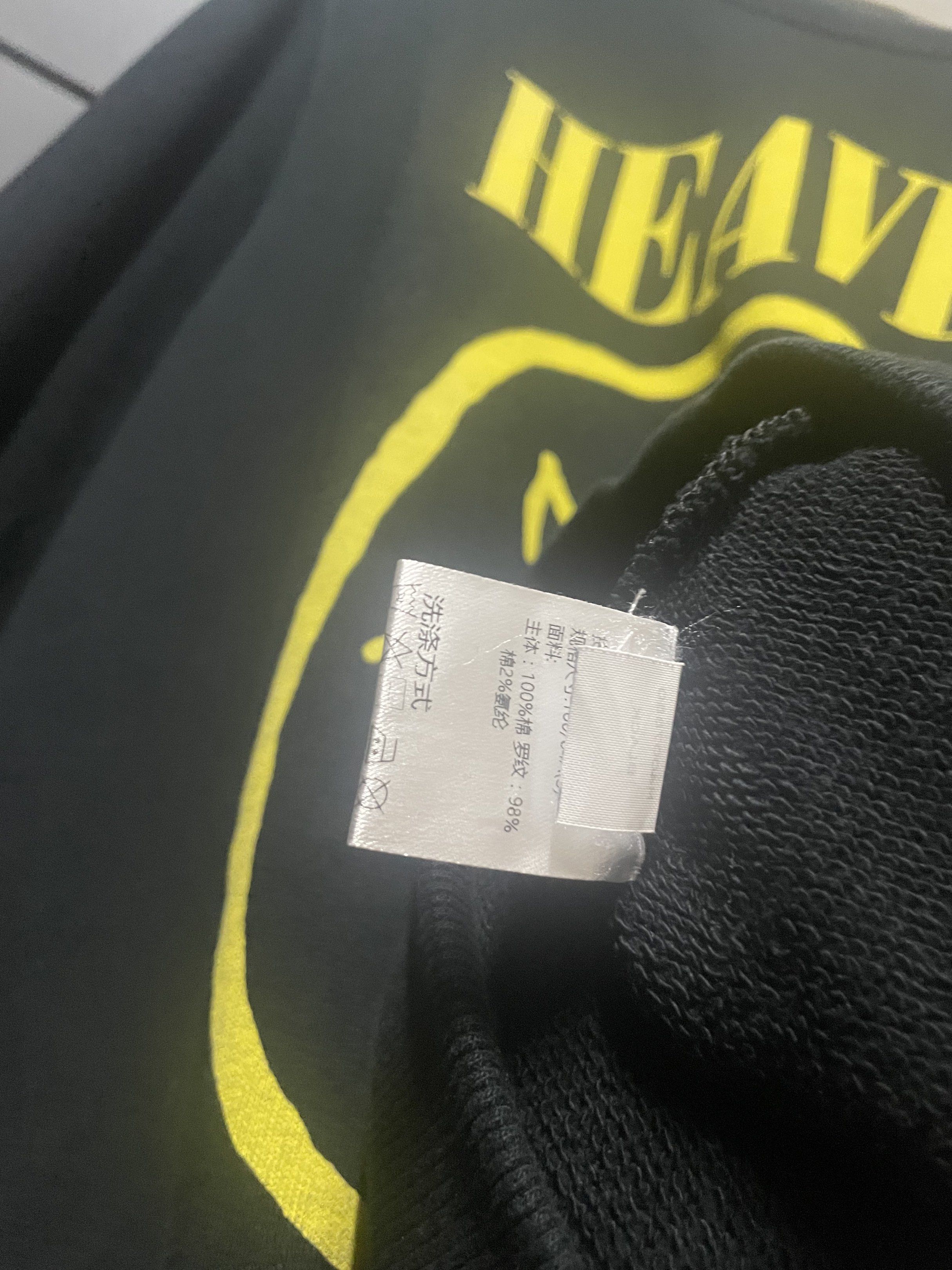 Marc Jacobs Redux Grunge Collection Sweatshirt (Category: Luxury Apparel) located in Quezon City. Submitted by v1b1n (Listing ID 1420340696, Image 2). Description: Marc Jacobs Archive Redux Heaven Crewneck Best Fit: Mens - Medium Womens - Large Please DM .