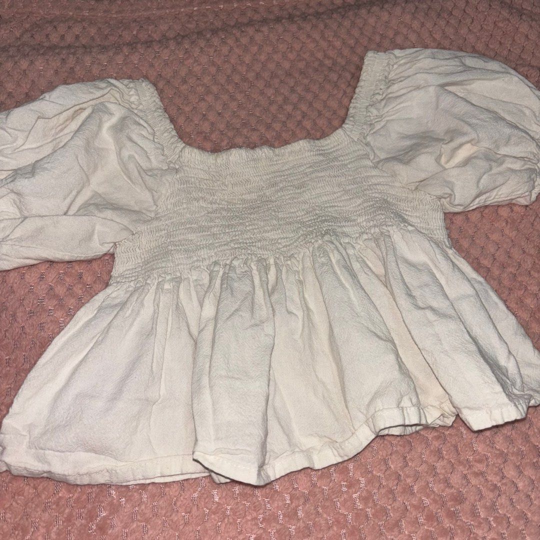 nakdclothing white peplum top (Category: Shirts) located in Manila. Submitted by rfmrisells (Listing ID 1420295453, Image 2). Description: Defect: natanggal na yun ribbon sa harap Can fit xs - s.