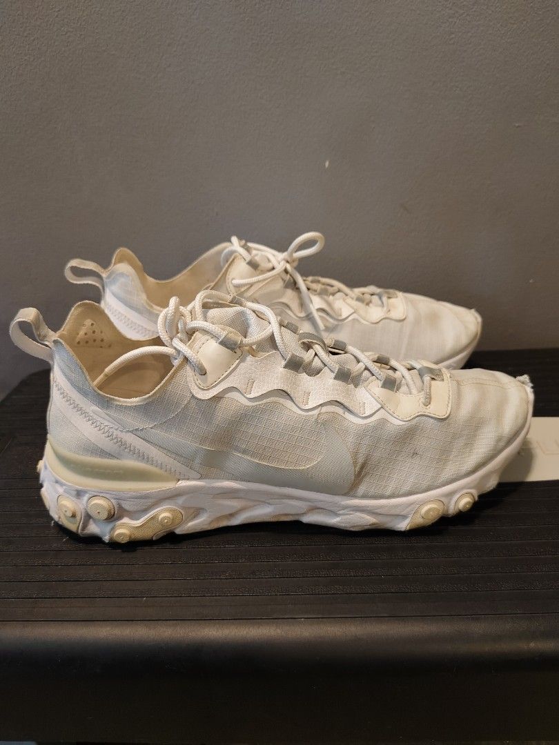 Nike React Element 55 White Sneakers (Category: Sneakers) located in Muntinlupa City. Submitted by cezzy82 (Listing ID 1420221935, Image 2). Description: - Nike React Element 55 sneakers - Color: White - Size: US 11 - Features lace-up closure and React foam sole - Visible Nike swoosh logo.
