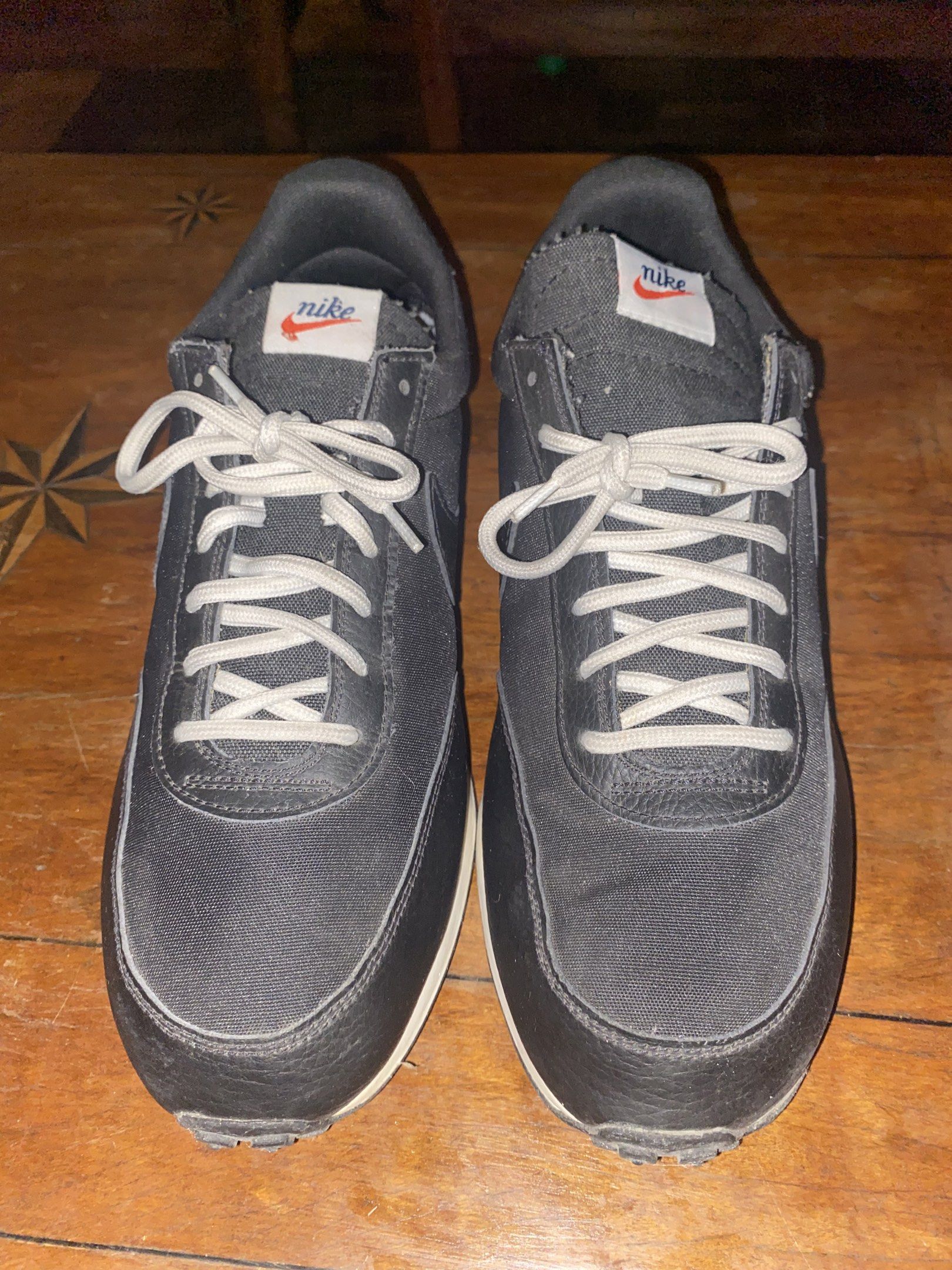 Nike Tailwind 79 SE (Category: Sneakers) located in Manila. Submitted by vision.finds (Listing ID 1420224341, Image 2). Description: (NEGOTIABLE) Nike Tailwind 79 SE Size: 11 US Mens Midsole needs cleaning.