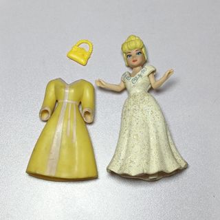 (Category: ) located in . Submitted by abarbieparlour90 (Listing ID 1420306066, Image 1). Description: .