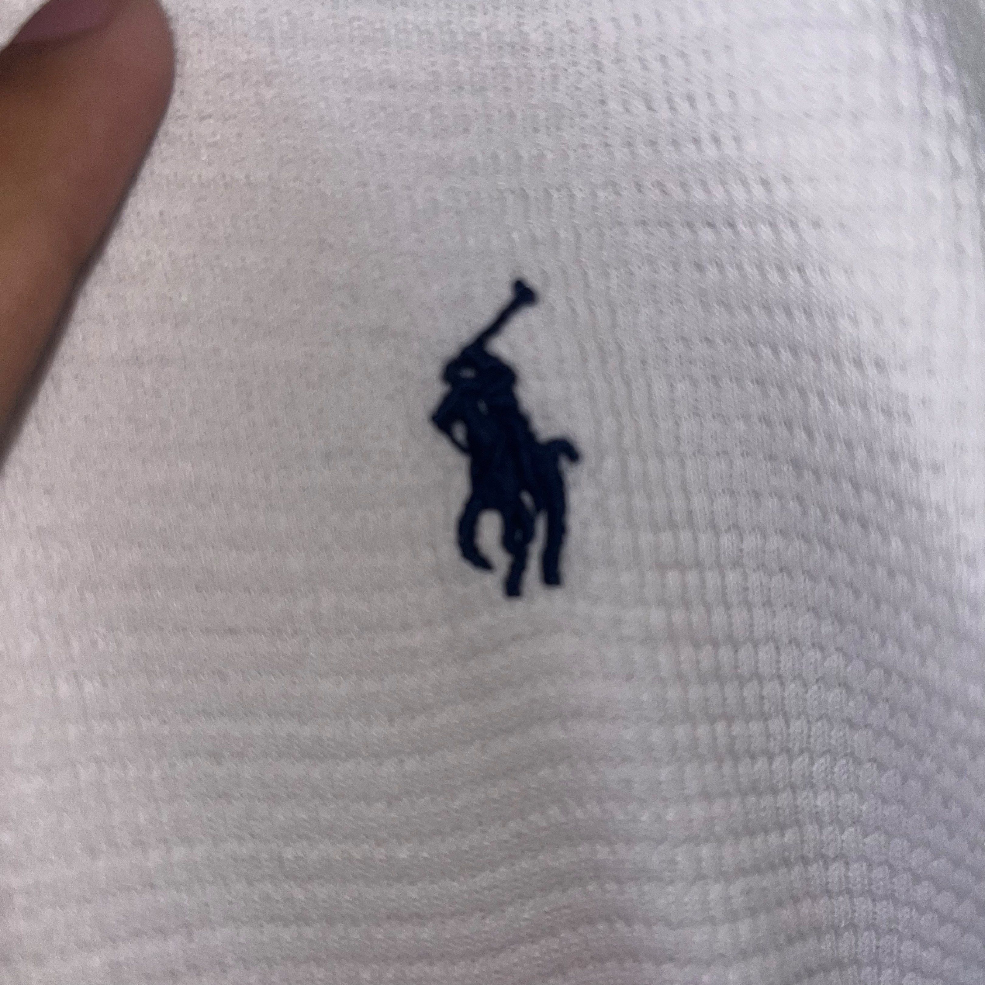 POLO RALPH LAUREN SWEATSHIRT (Category: Coats, Jackets and Outerwear) located in Manila. Submitted by refinedthreads (Listing ID 1420272568, Image 2). Description: NEGOTIABLEEE Just Thrifted This.