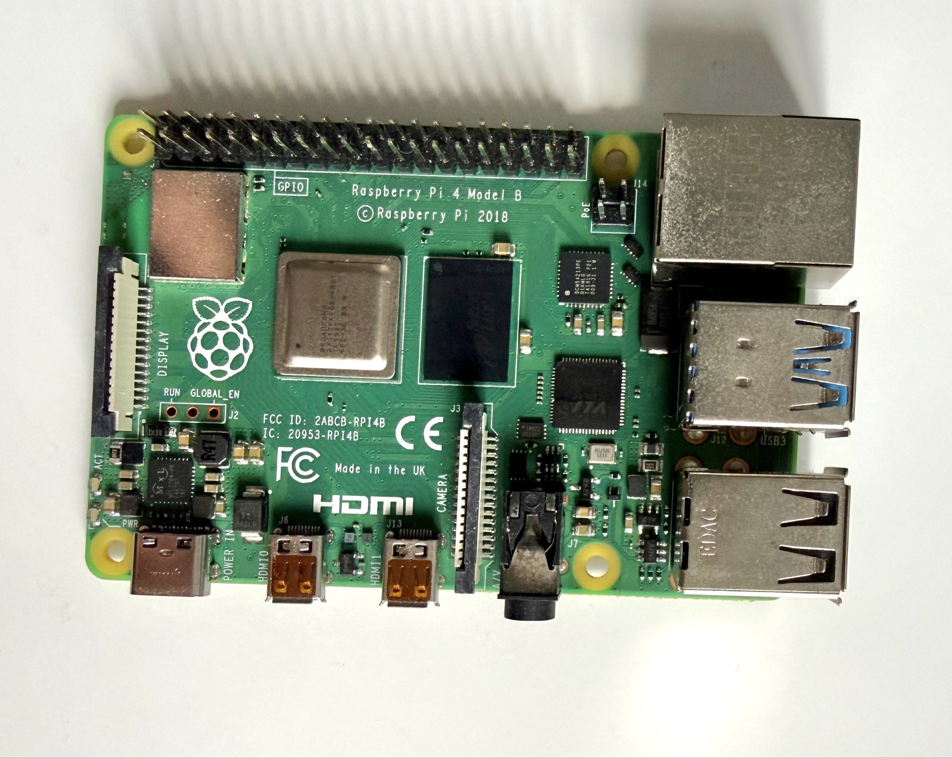 Raspberry Pi 4 4GB Starter Kit, Black - U:CREATE | UK