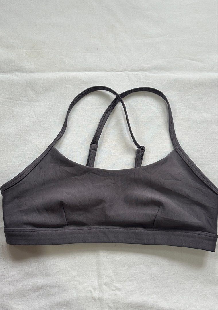 SIZE S • alo yoga airlift intrigue bra (purple dusk) (Category: Activewear) located in Angeles City. Submitted by secondset (Listing ID 1420268715, Image 2). Description: 📌Please read my bio before ordering 💰MOP: GCash only 🚚MOD: J&T only ❕Due to limited replies allowed on the app we will not reply to lowballers 🧘🏻‍♀️More items on @secondset Width: 13” Length: 5” Very good used condition Retails for ₱4,900.