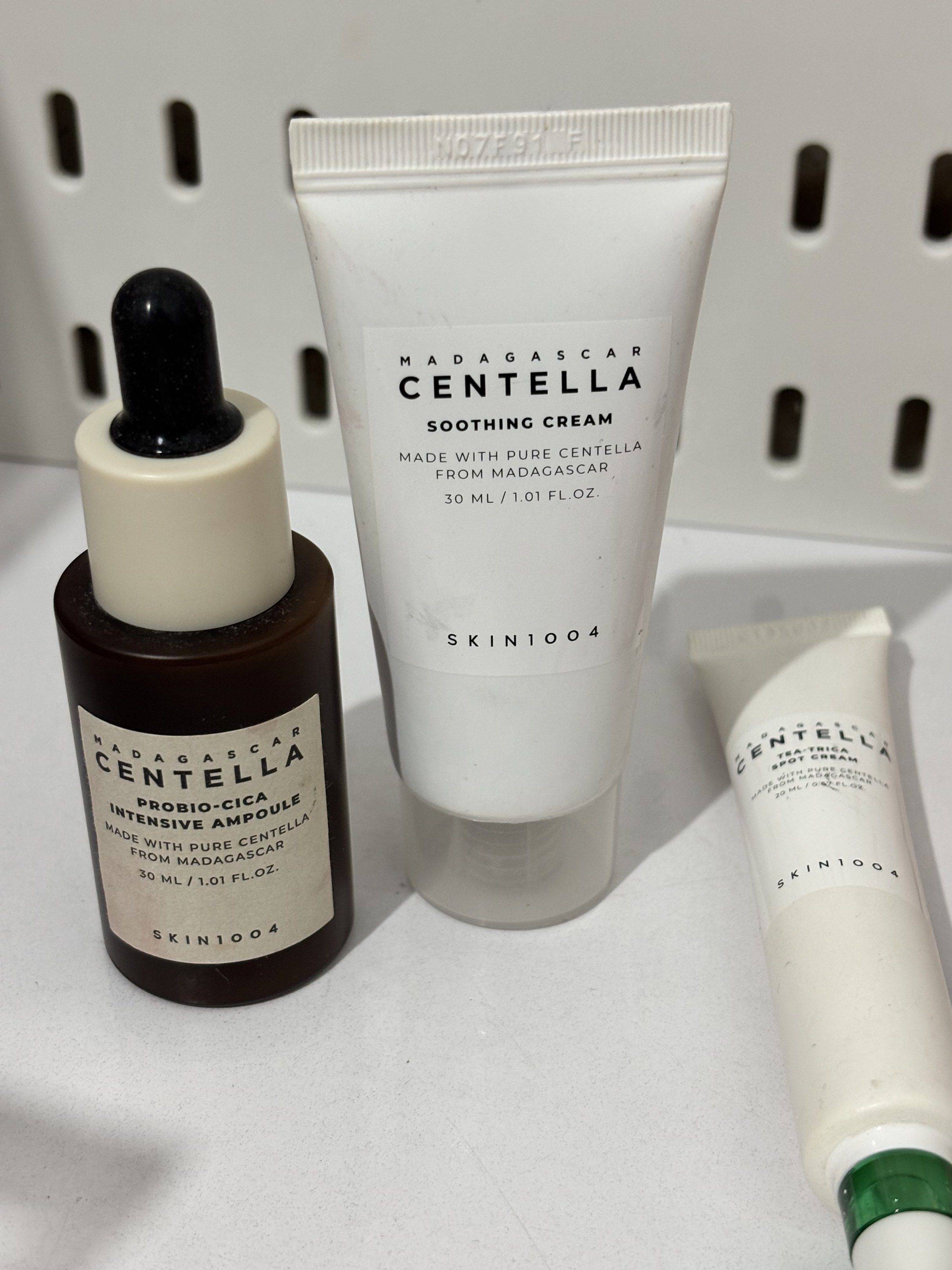 Skin1004 Madagascar Centella Skincare Set (Category: Face Care) located in Tarlac. Submitted by declutteringriri (Listing ID 1420341198, Image 2). Description: - Soothing Cream (30ml) P50 - Probio-Cica Intensive Ampoule (50ml) P70 - Tea-Trica Spot Cream P110 .