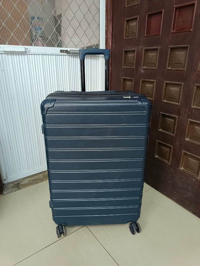 SKYLITE Premium Navy Hardcase Travel Suitcase, Men's Fashion, Bags ...