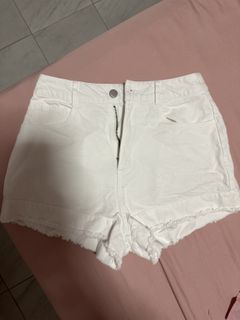 (Category: ) located in . Submitted by milobings (Listing ID 1420159181, Image 1). Description: .