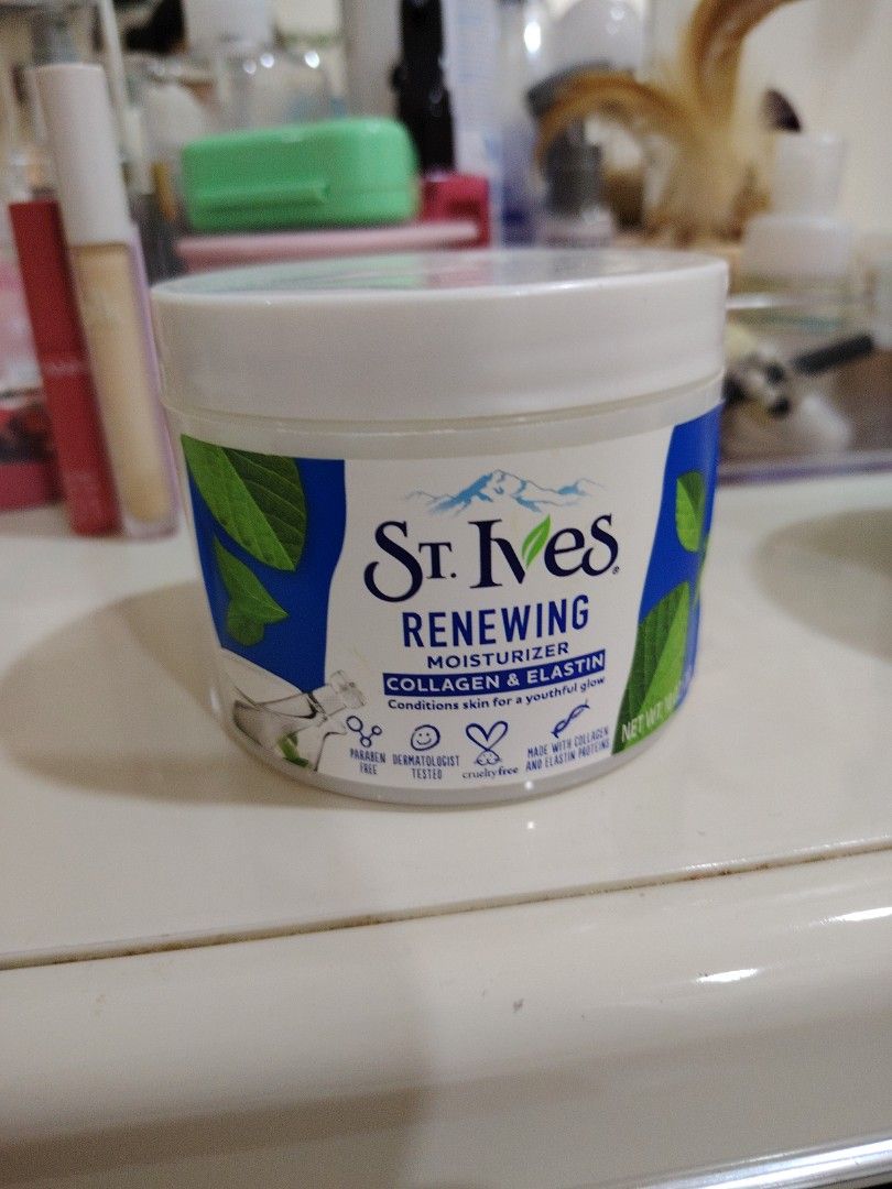 St. Ives Renewing Moisturizer Collagen & Elastin (Category: Face Care) located in Manila. Submitted by madtb (Listing ID 1420172618, Image 1). Description: - St. Ives Renewing Moisturizer - With Collagen & Elastin - Conditions skin for a youthful glow - Dermatologist tested - Made with collagen and elastin proteins - Net wt. 283g.