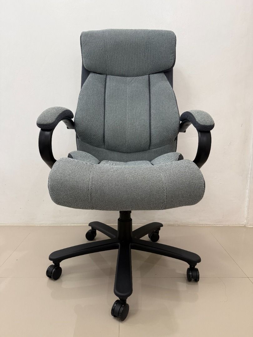 Supersize High Back Office Chair - Mandaue Foam " Alara" (Category: Office Furniture & Fixtures) located in Tanay. Submitted by rednaz16 (Listing ID 1420206230, Image 2). Description: Selling my High Back Office Chair, Bought last December only sa Mandaue Foam. You can check Mandaue Foam website for more info. Just search Supersize High Back Office Chair - Alara. About this item: Ergonomic High Back Office Design Chairs with Curved back for postu