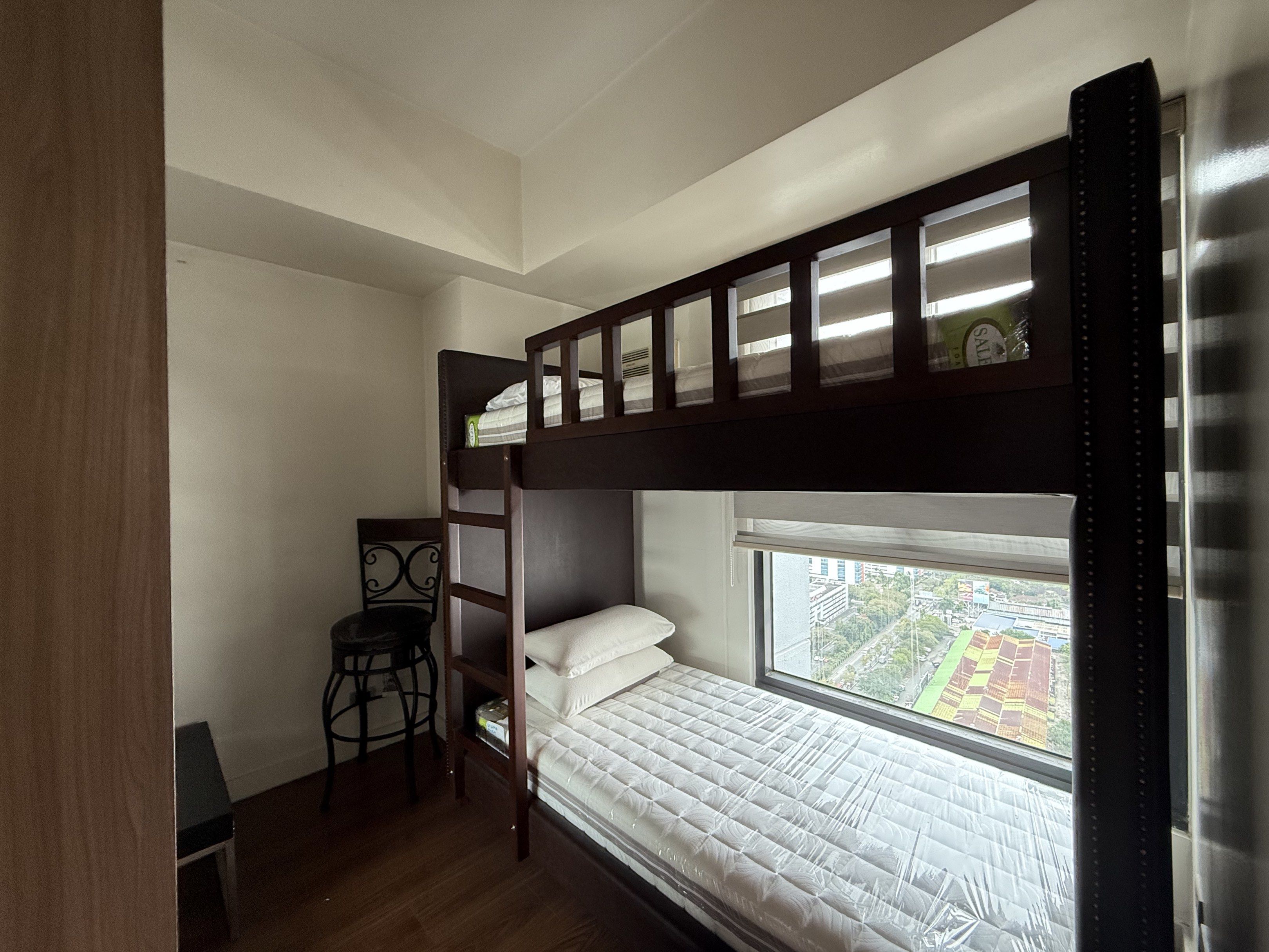 FOR LEASE 2BR| The Sapphire Bloc Ortigas (Category: Apartments & Condos) located in Mandaluyong City. Submitted by yanifinder (Listing ID 1420262437, Image 3). Description: The Sapphire Bloc – 2 Bedroom Fully Furnished (West Tower) — ₱55,000/Month The Sapphire Bloc, West Tower Unit Type: 2 Bedroom Fully Furnished Monthly Rent: ₱54,000 .
