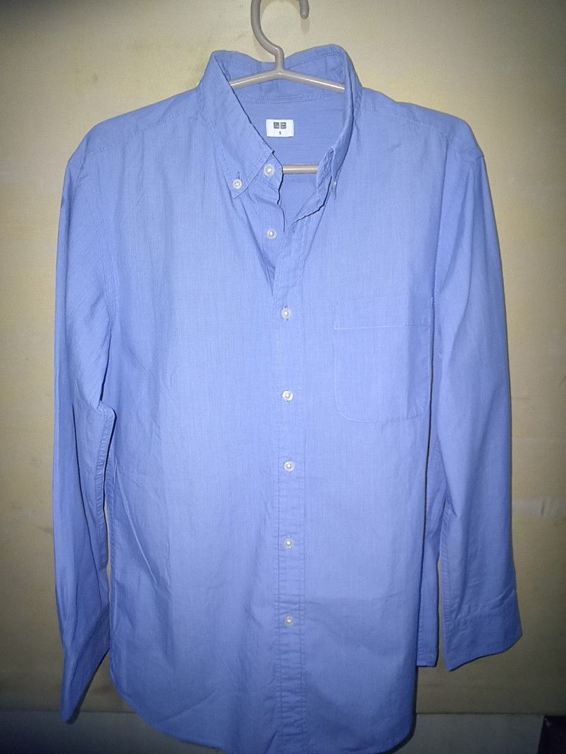 Uniqlo Button-Down long sleeves (Category: Tshirts & Polo Shirts ) located in Manila. Submitted by freespace01 (Listing ID 1420347130, Image 1). Description: UNIQLO button down long sleeves blue looks good as new rfs: too small for me now .