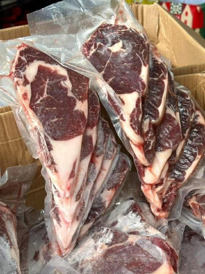 USDA Ribeye Steak (Category: Chilled & Frozen Food) located in Las Pinas. Submitted by younggem.d97325 (Listing ID 1420292576, Image 1). Description: Freshly packed ribeye steaks. Ready to cook and enjoy. The steaks appear to be well-marbled, indicating good quality. Perfect for grilling or pan-searing. Great for a special dinner or a weekend treat. The steaks are vacuum-sealed for freshness. 5pcs per KG ₱1750.