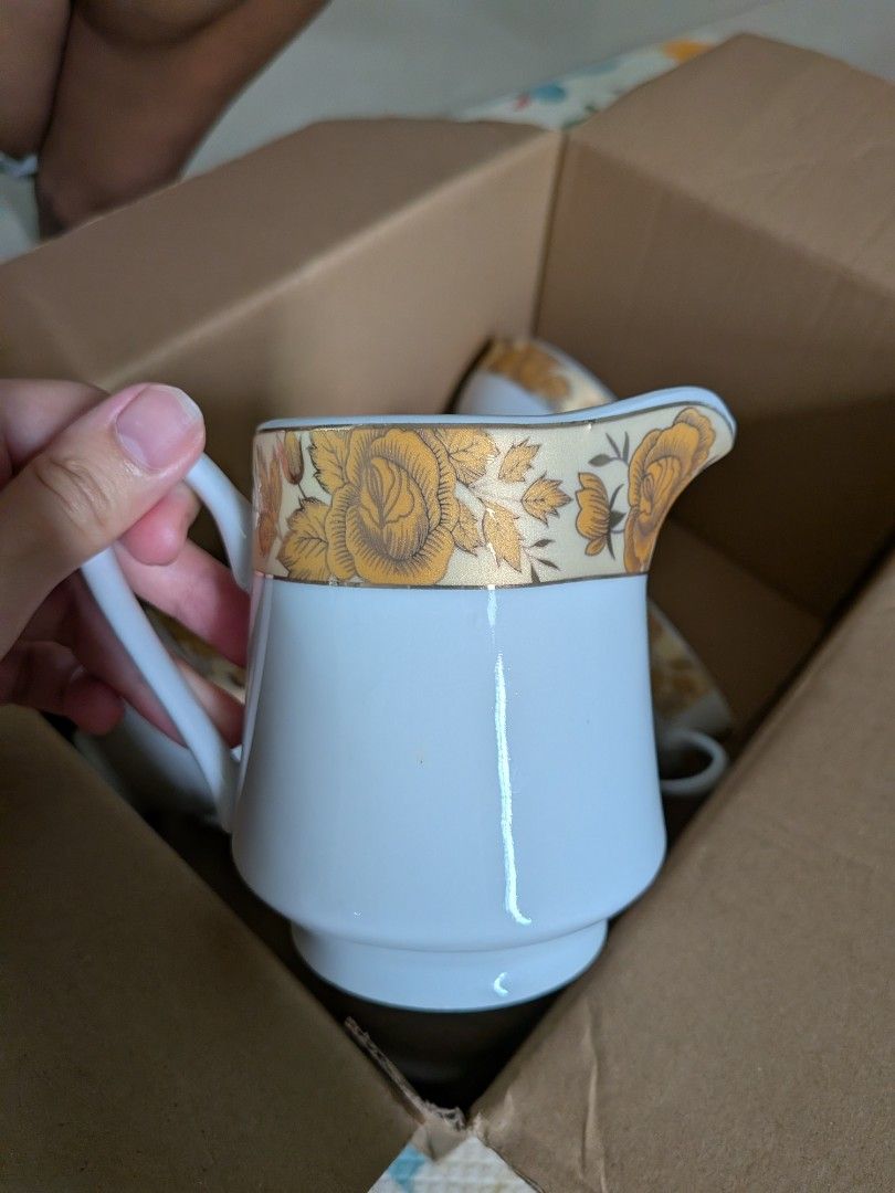 Vintage Floral Tea Set450198263186083841