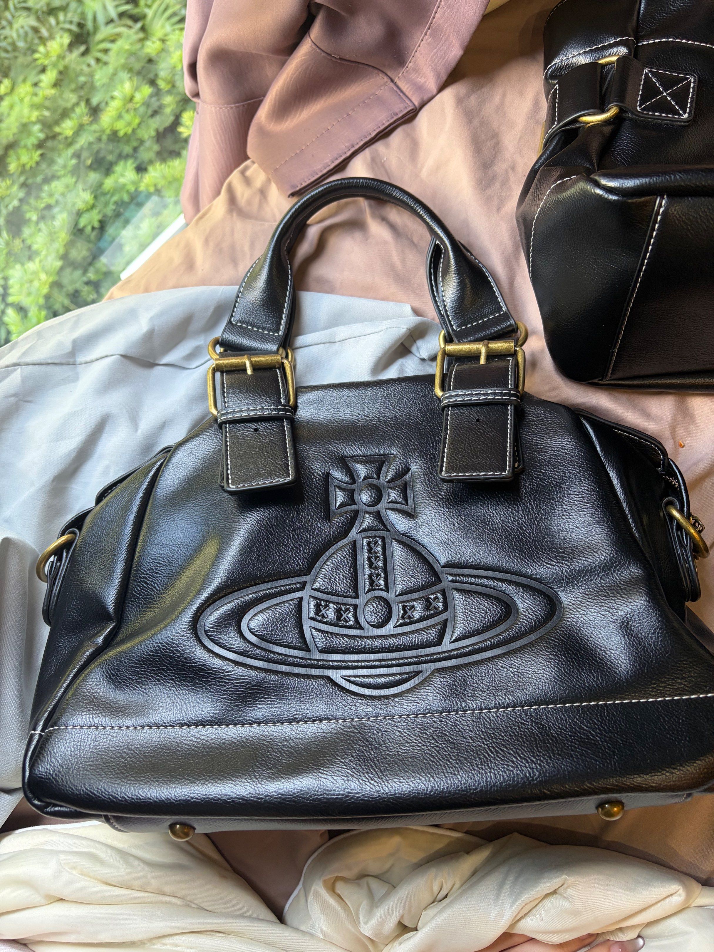 Vivienne Westwood Black Vegan Leather Handbag shoulder bag vintage 