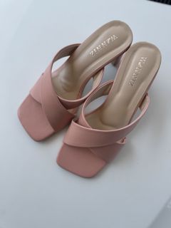 (Category: ) located in . Submitted by nsya.shoppe (Listing ID 1420301930, Image 1). Description: .